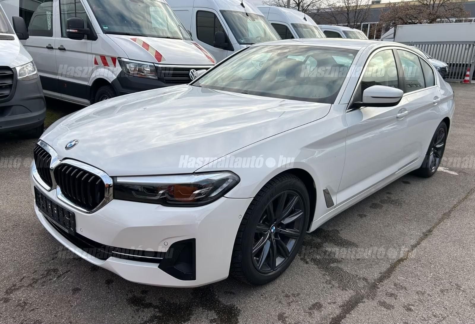 BMW 520 2022/10 - 1