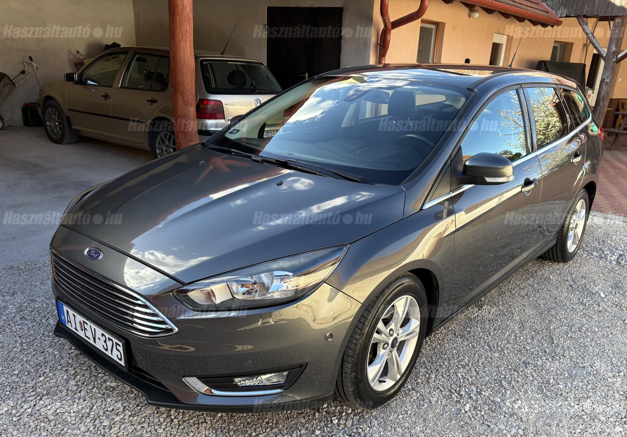 FORD FOCUS 2016/6 - 1