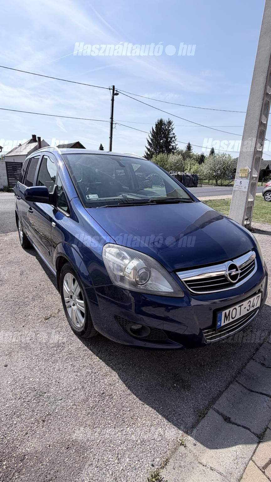 OPEL ZAFIRA B 2010/11 - 1