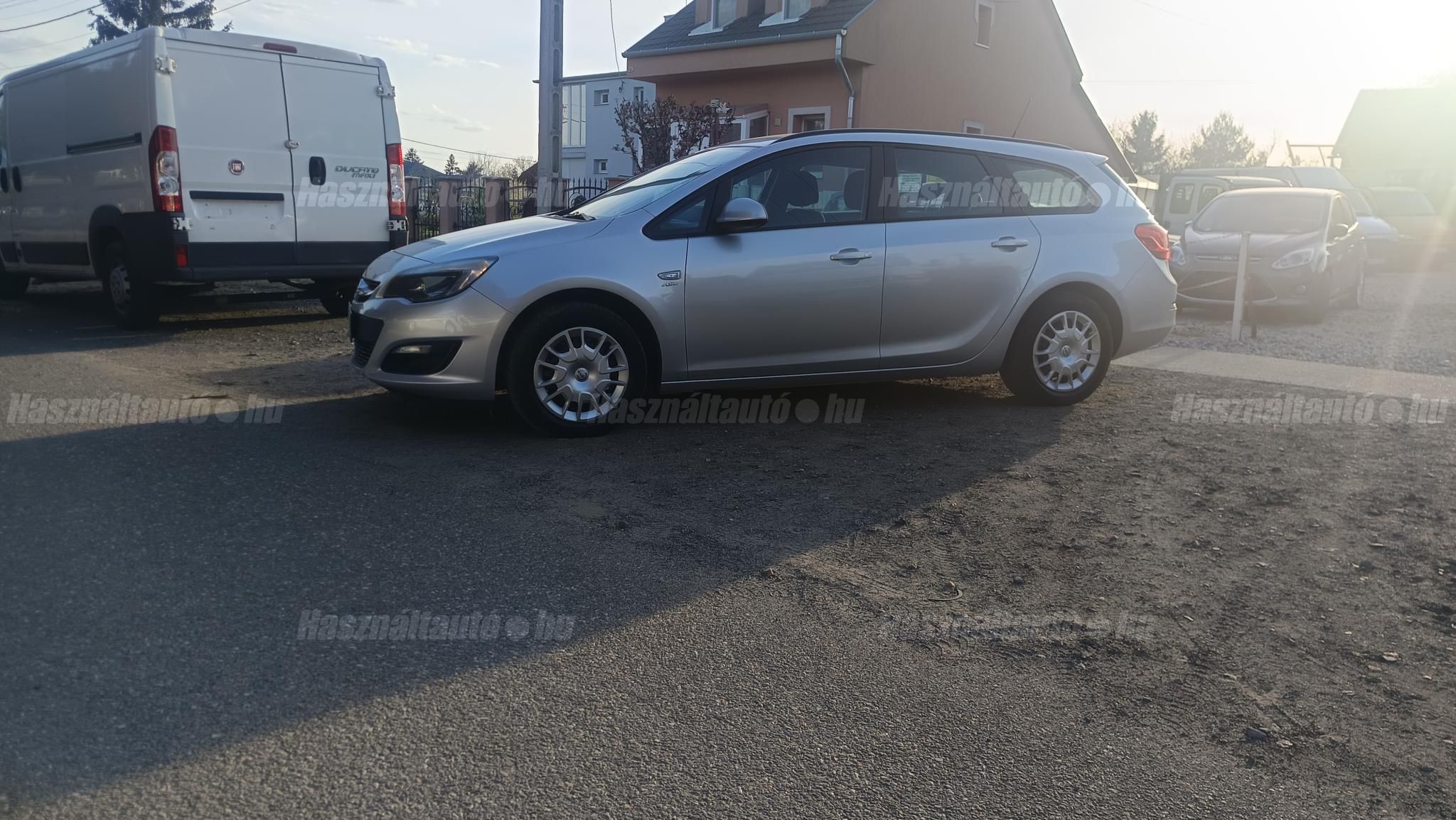OPEL ASTRA J 2013/7 - 1