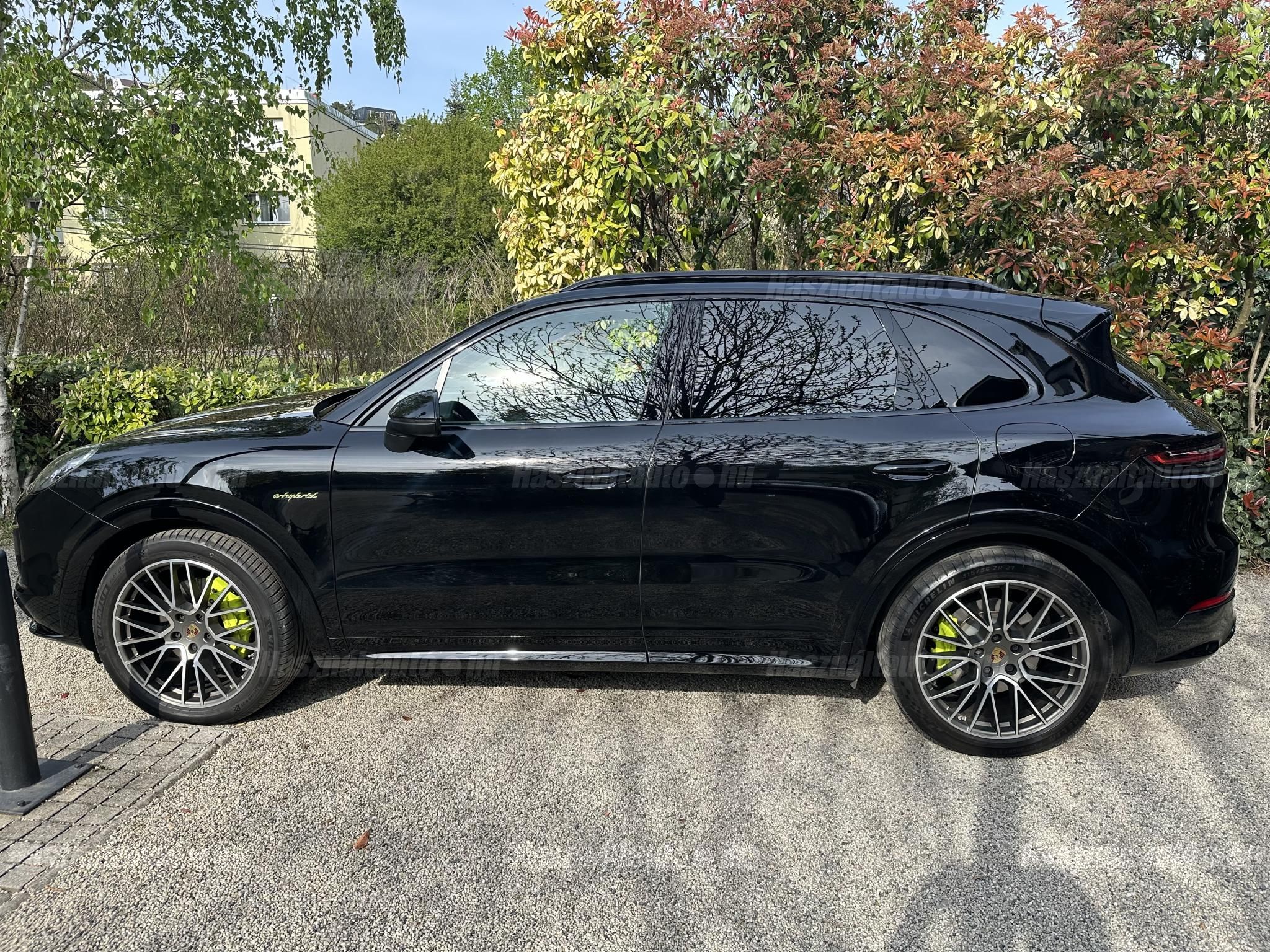 PORSCHE CAYENNE 2022/7 - 1