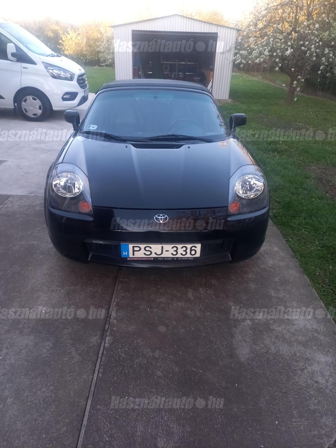 TOYOTA MR 2 2000/4 - 1