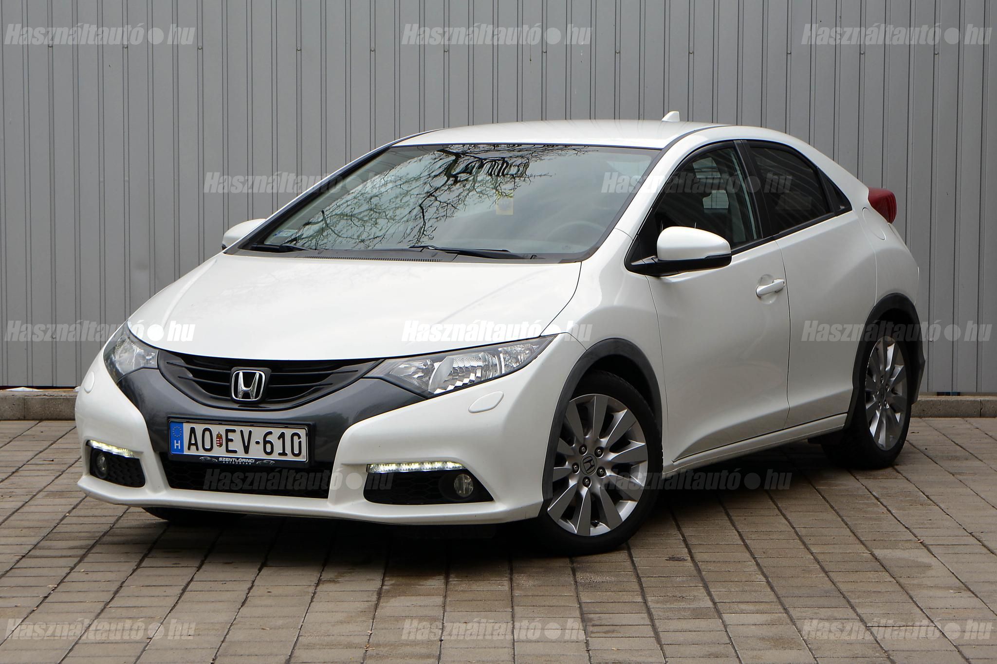 HONDA CIVIC 2013/6 - 1