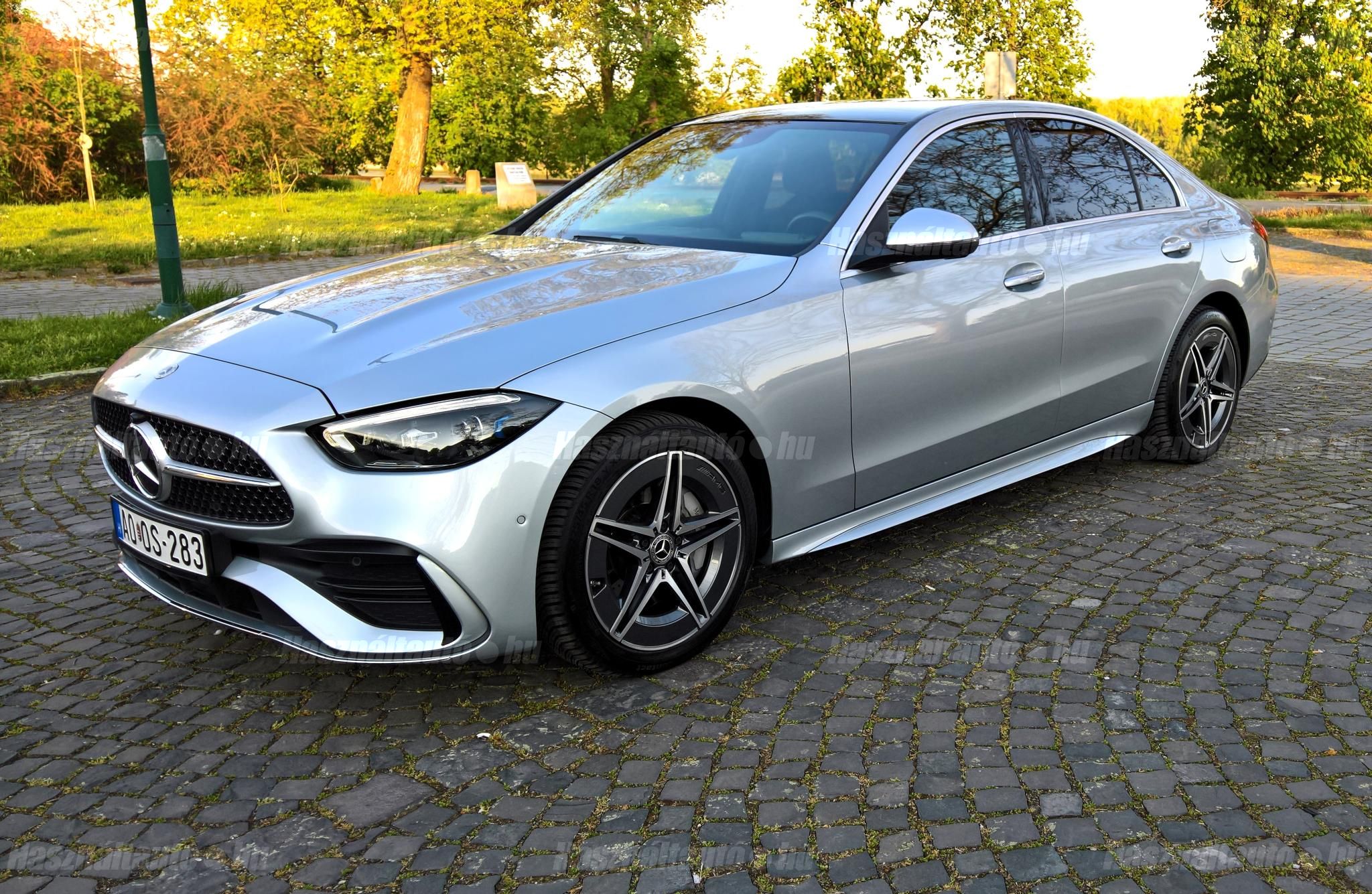 MERCEDES-BENZ C 300 2024/8 - 1
