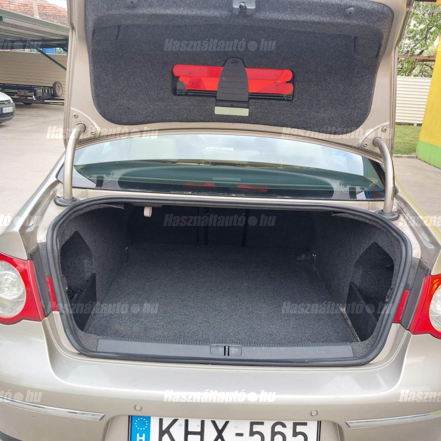 VOLKSWAGEN PASSAT VI 2006/9 - 1