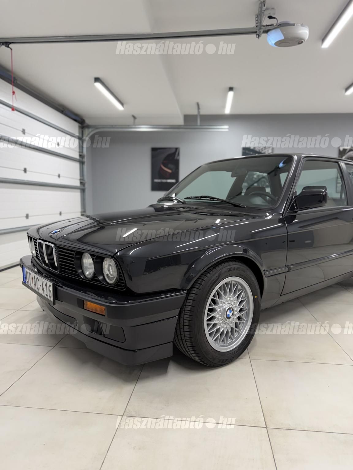 BMW 318 1990/11 - 1