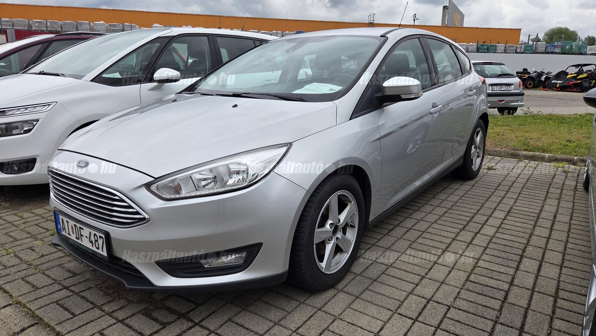 FORD FOCUS 2016/9 - 1