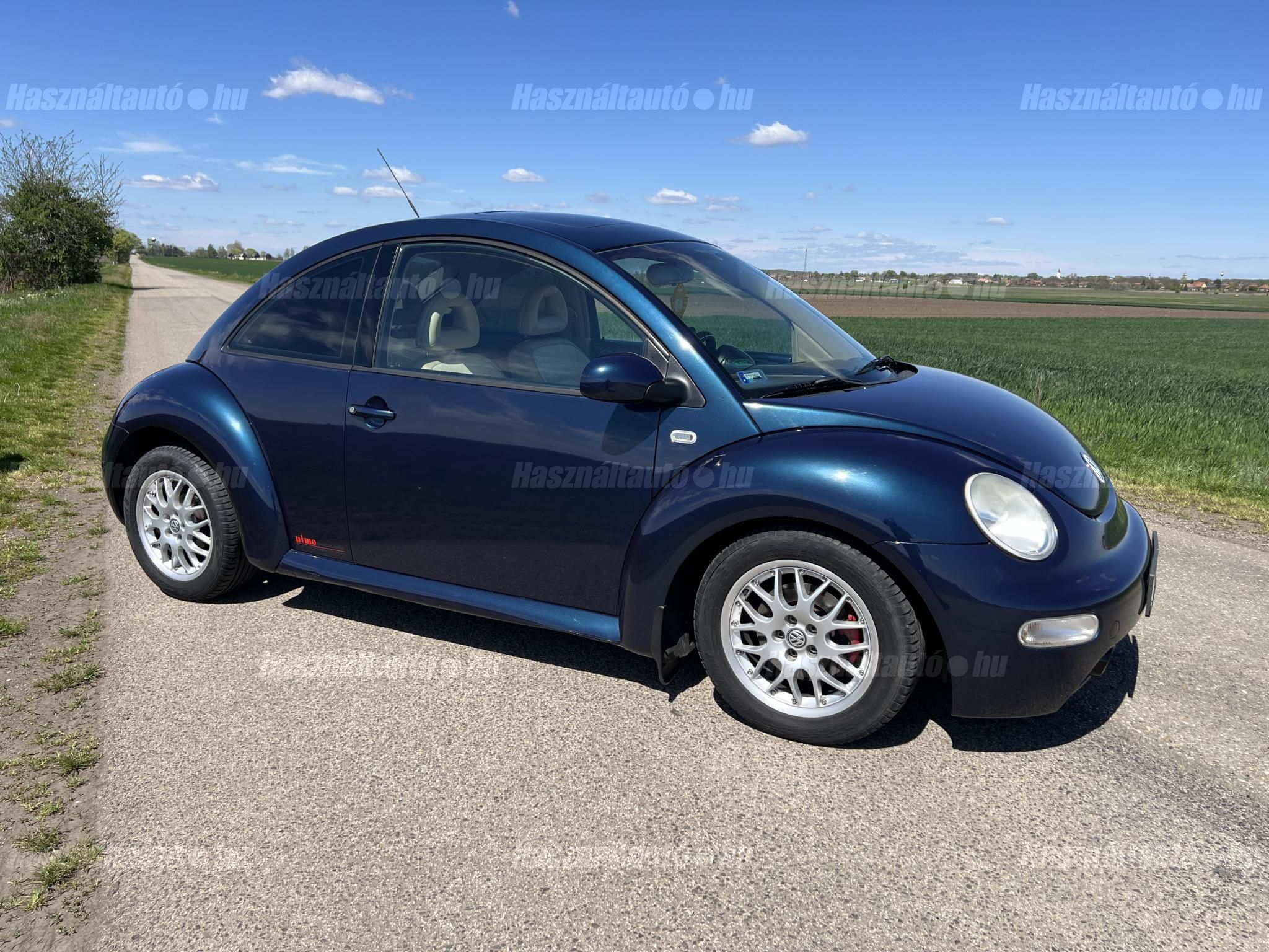 VOLKSWAGEN NEW BEETLE 2001/1 - 1