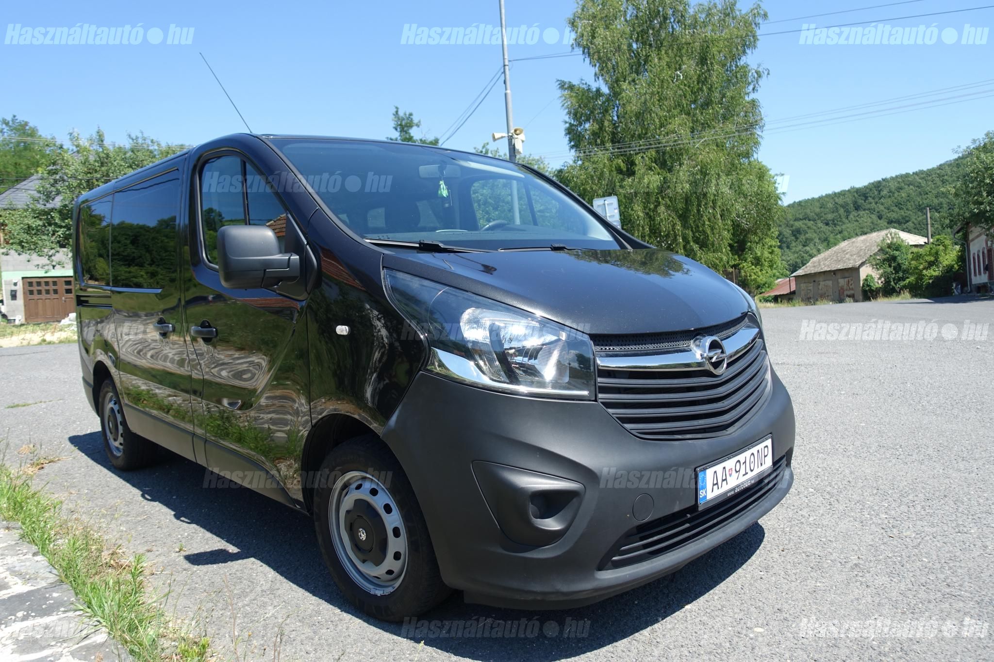 OPEL VIVARO 2015/8 - 1