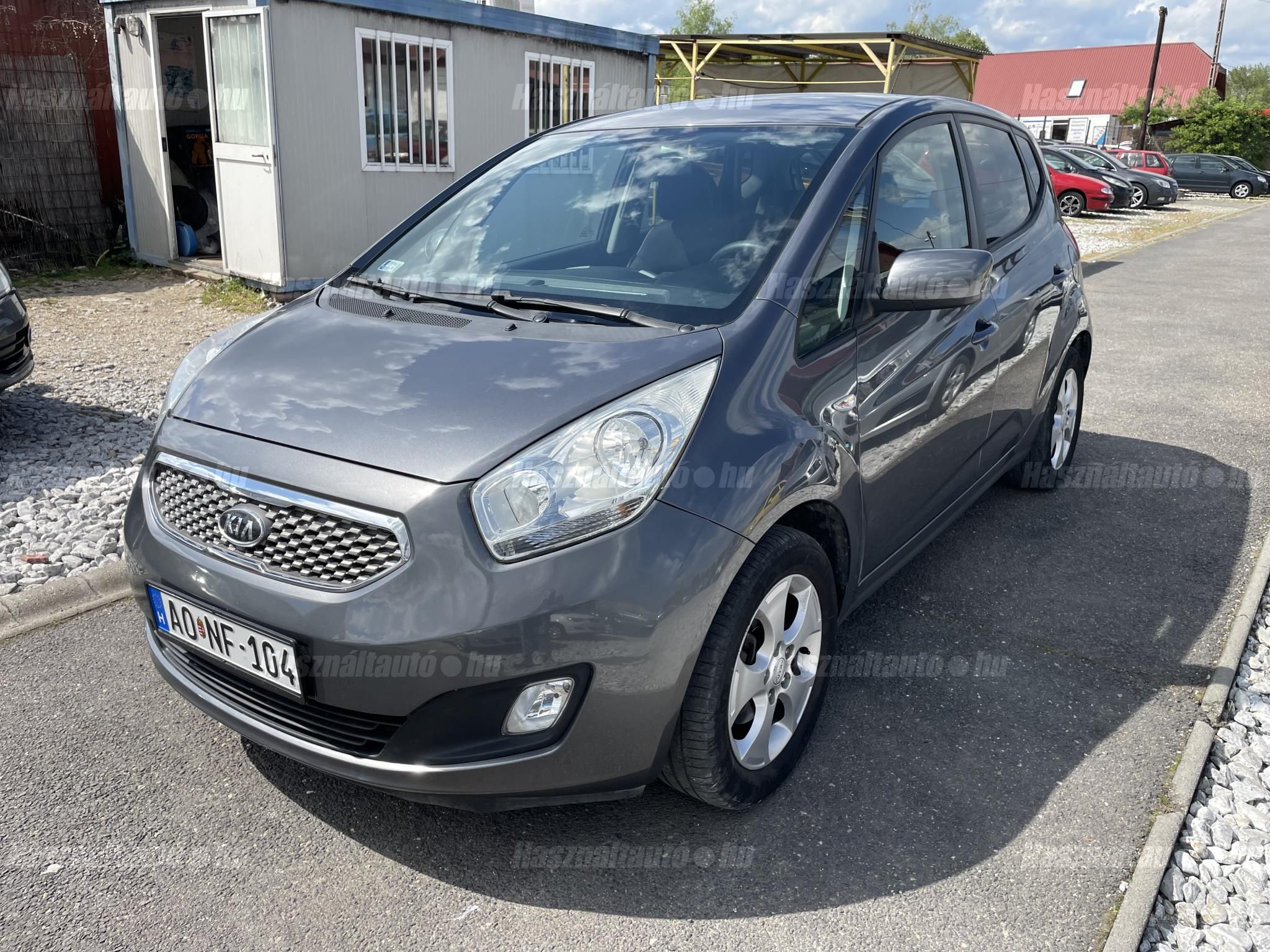 KIA VENGA 2011/11 - 1