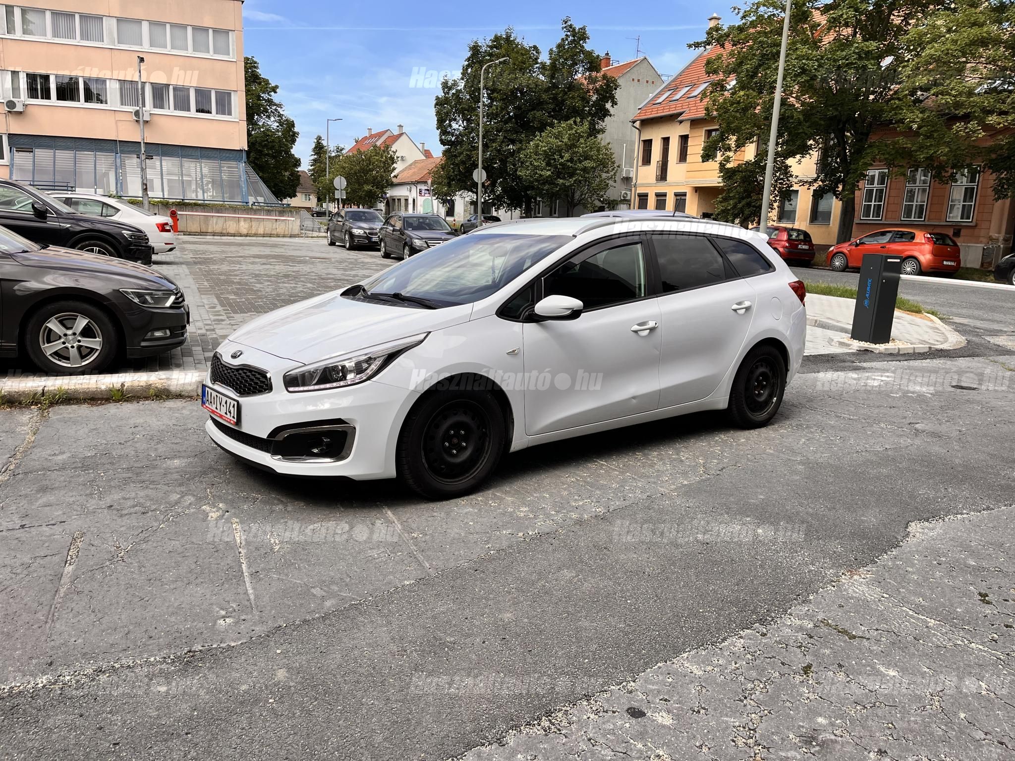 KIA CEE'D 2017 - 1
