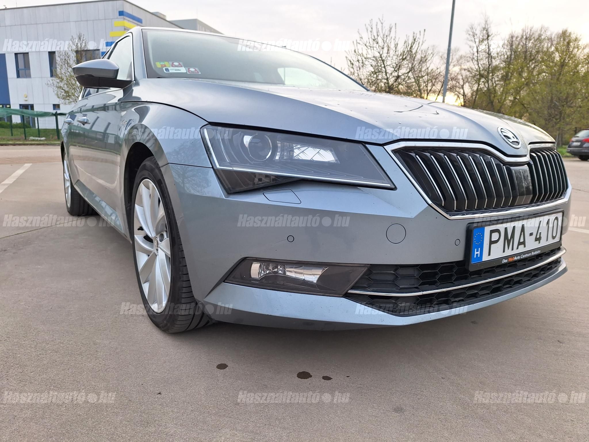 SKODA SUPERB 2017/12 - 1