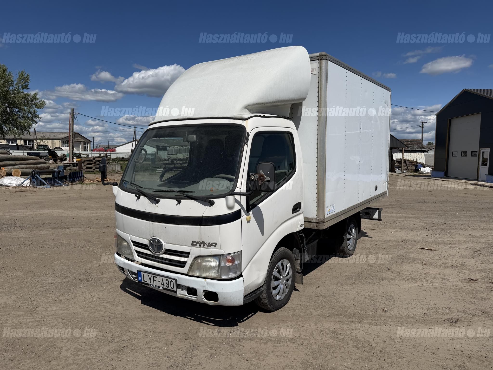 TOYOTA DYNA 2011/11 - 1