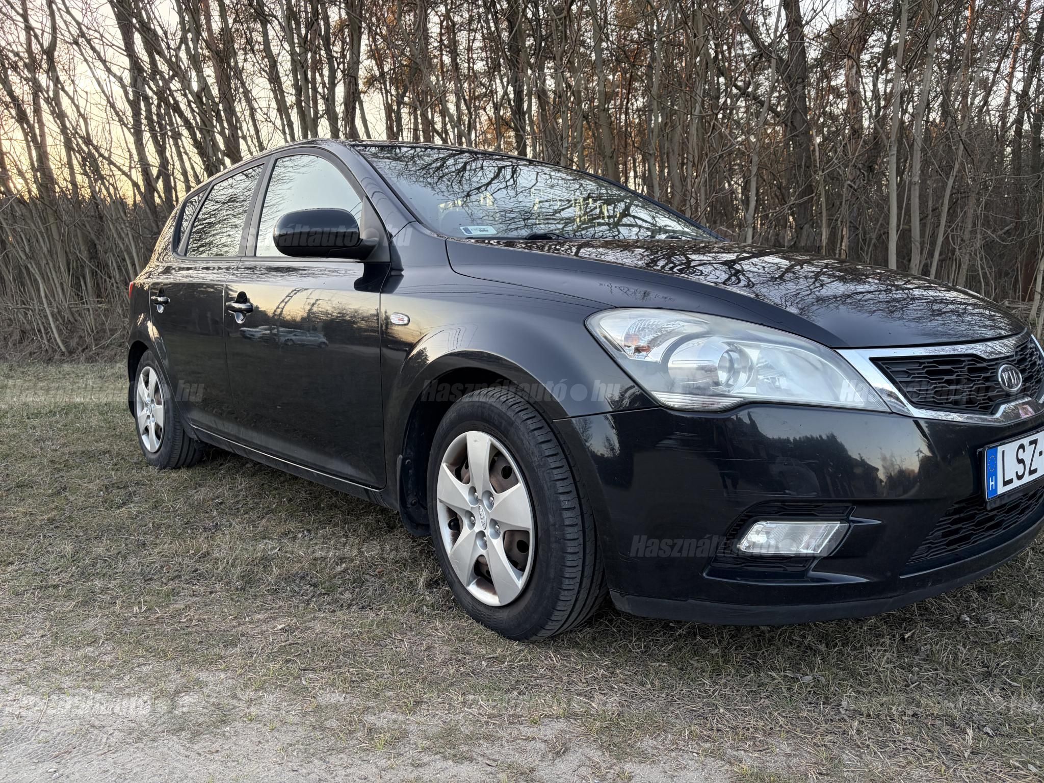 KIA CEE'D 2010/8 - 1