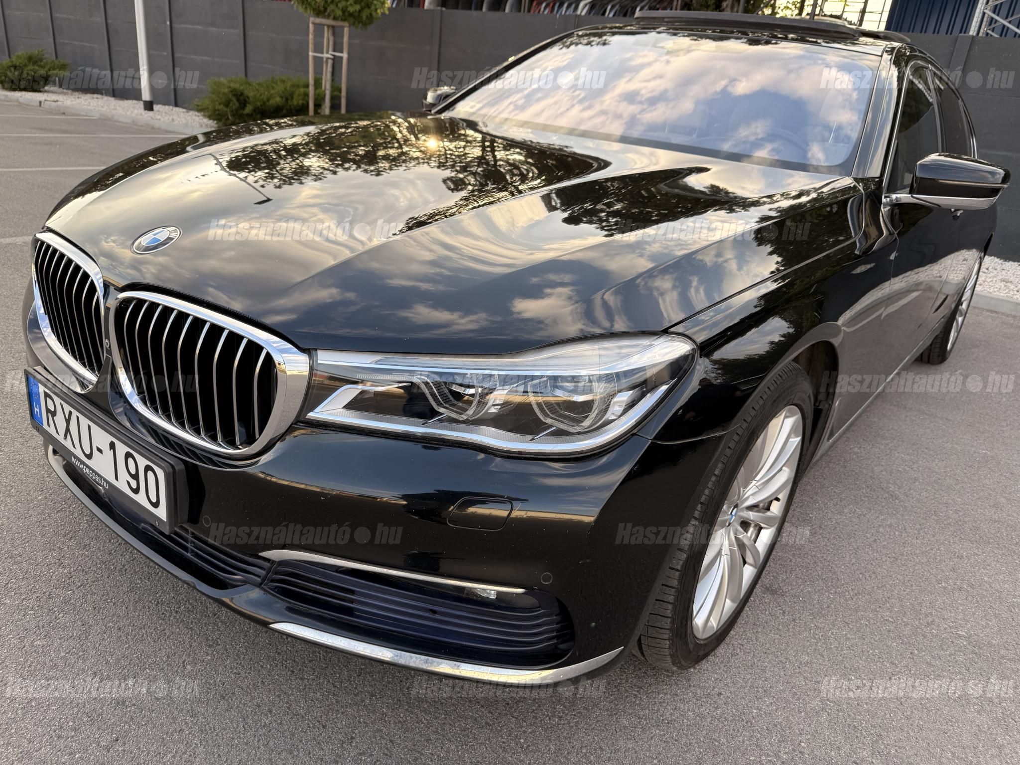 BMW 750 2016/10 - 1