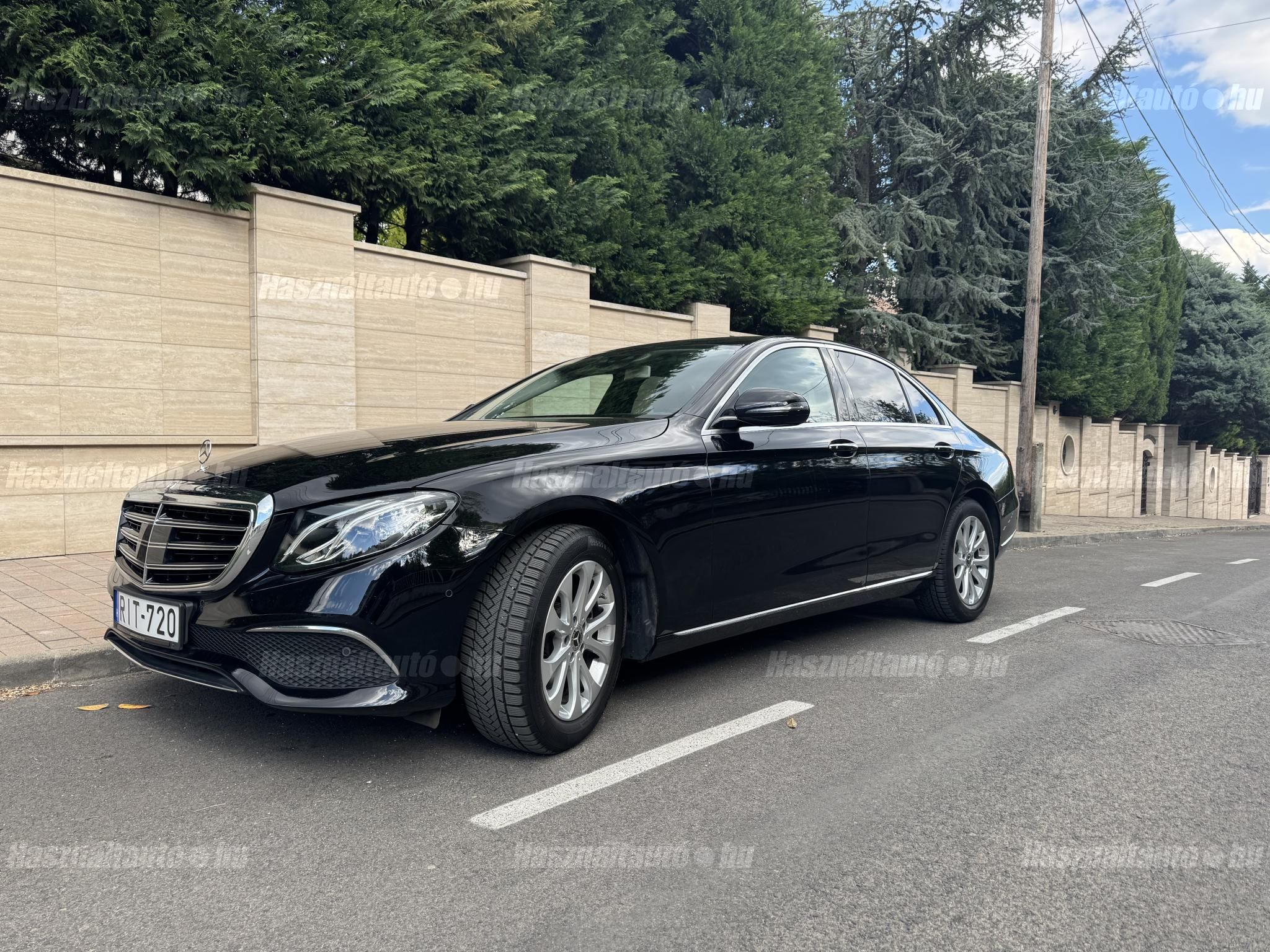 MERCEDES-BENZ E 200 2019/3 - 1