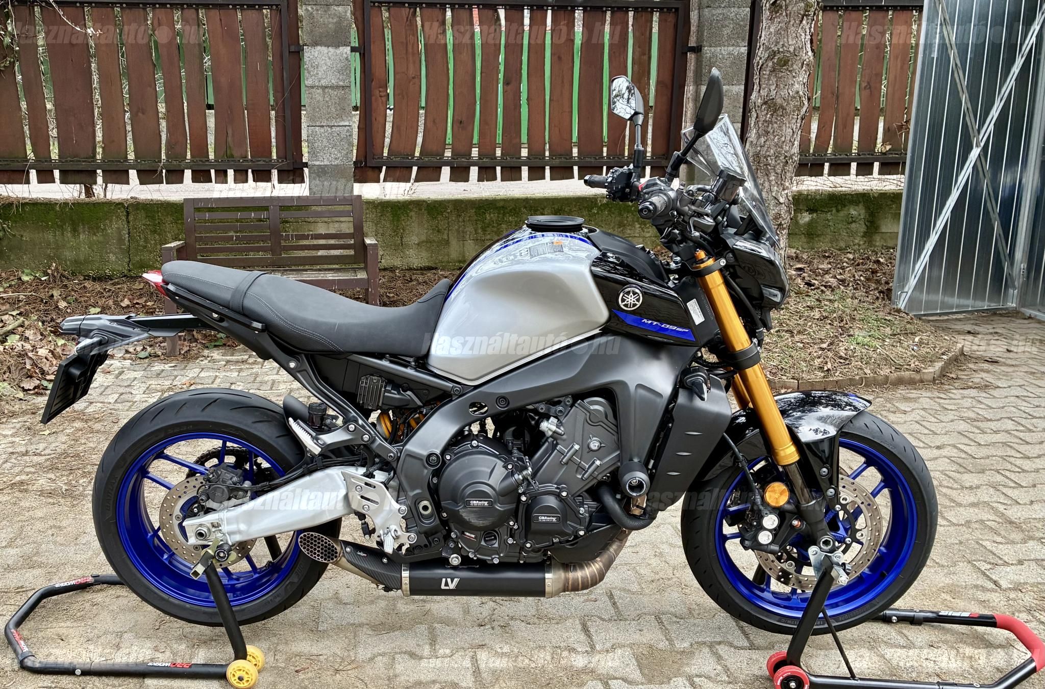 YAMAHA MT-09 2023/10 - 1