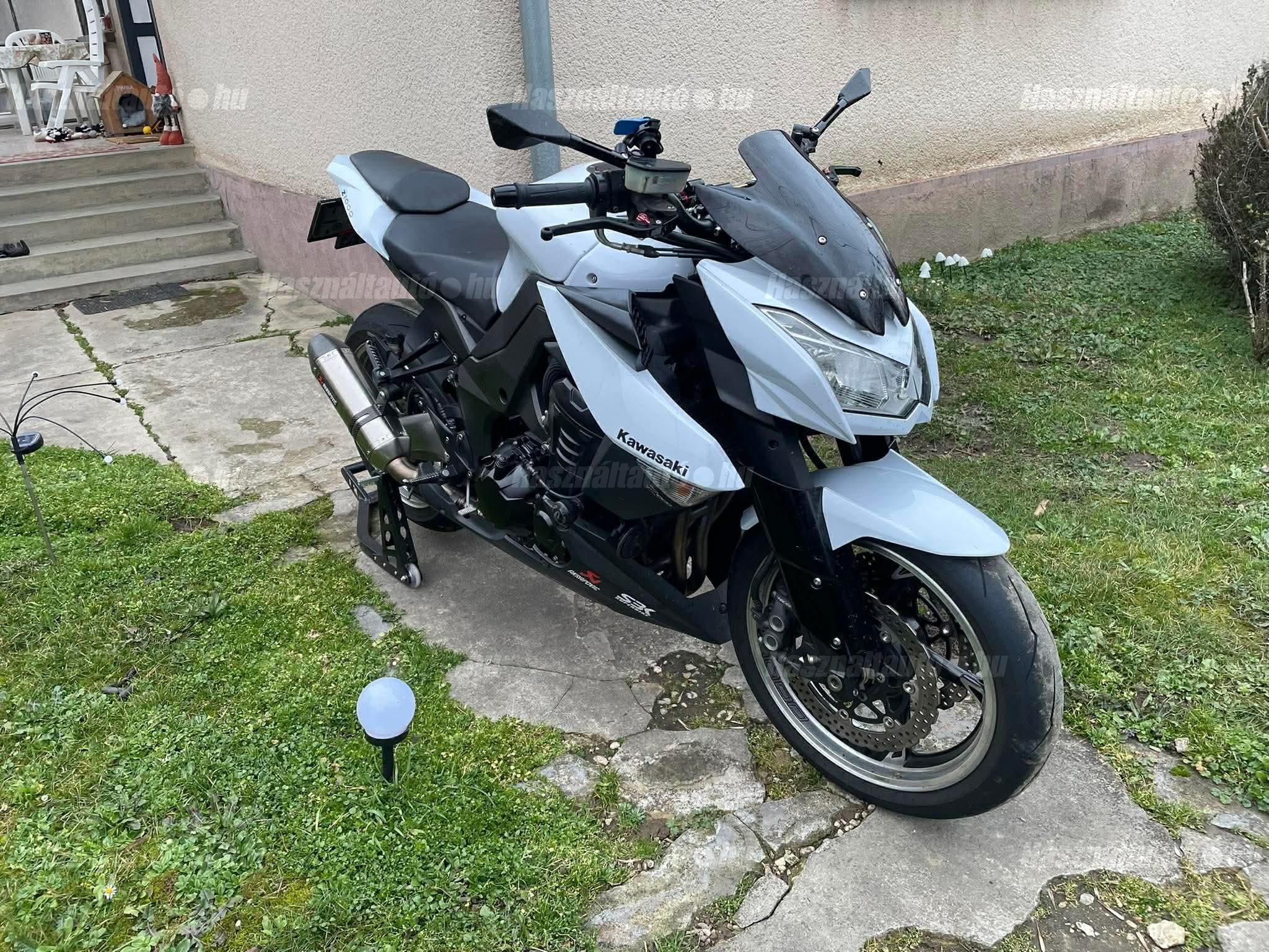 KAWASAKI Z 1000 2011/6 - 1