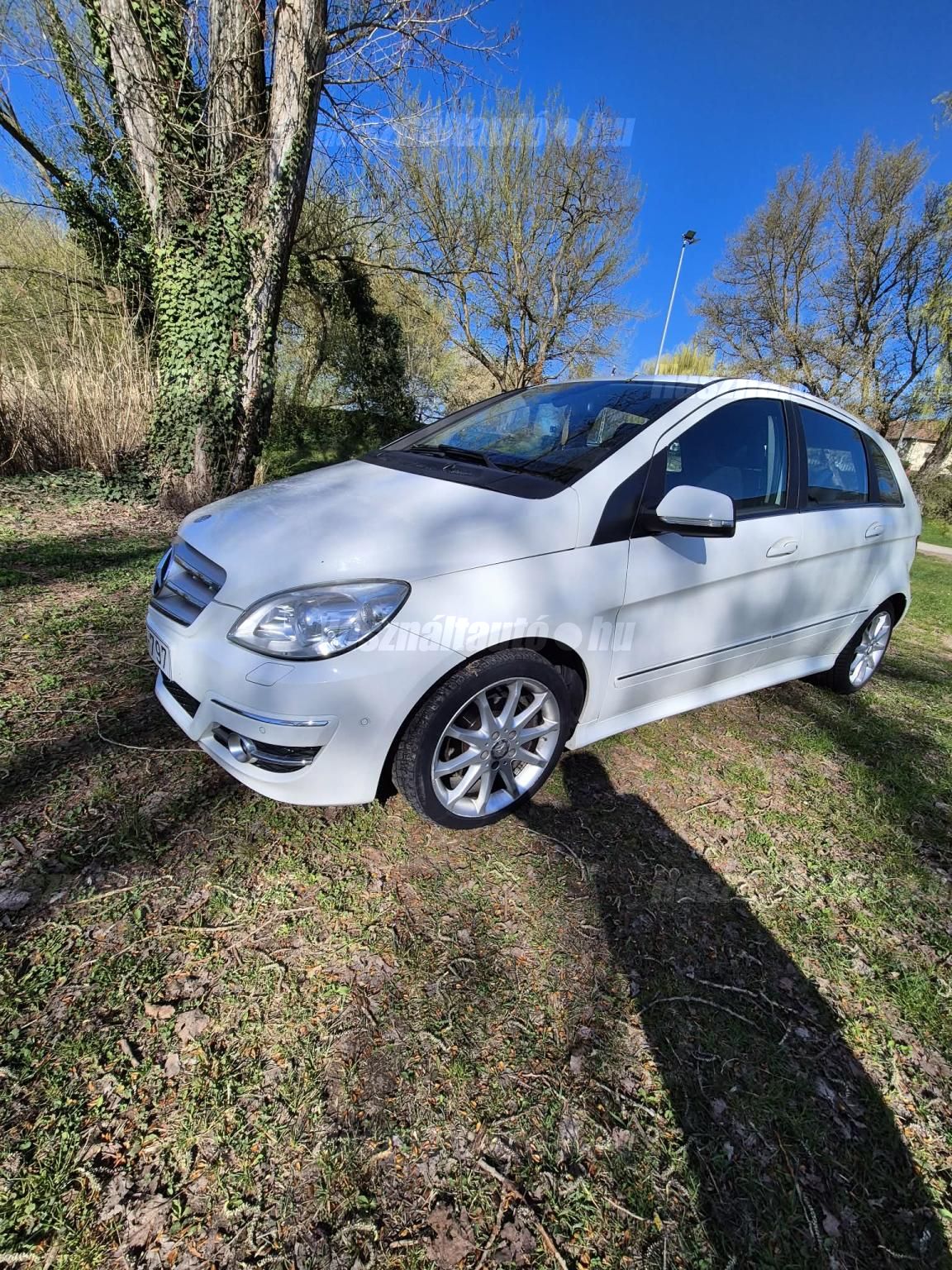 MERCEDES-BENZ B 200 2010/5 - 1
