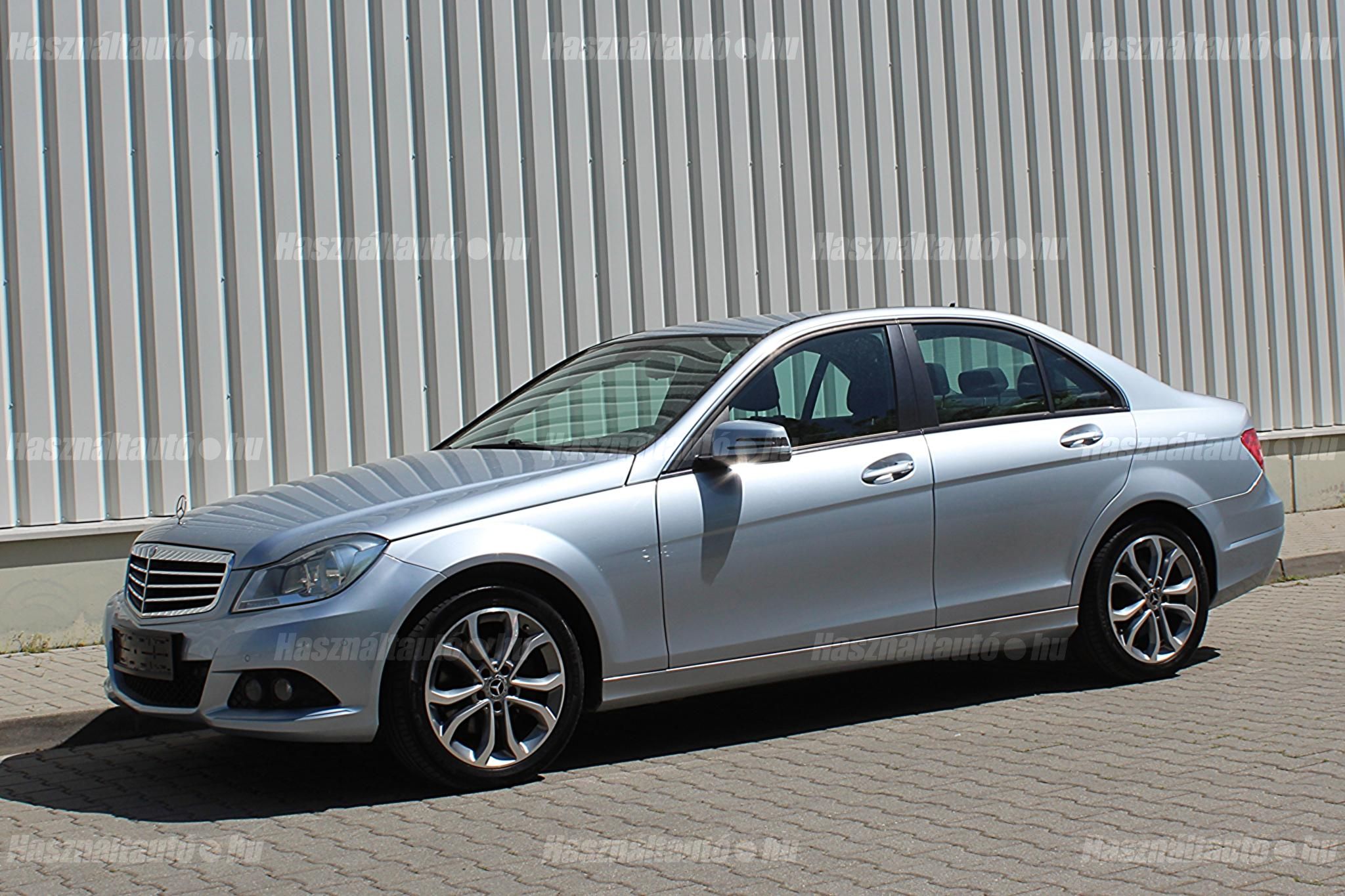MERCEDES-BENZ C 200 2013/2 - 1
