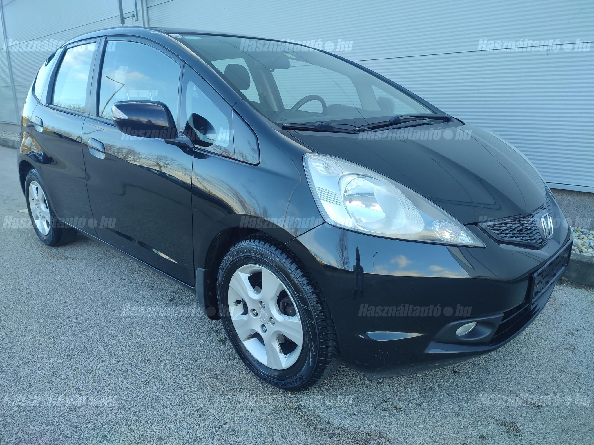 HONDA JAZZ 2010/6 - 1