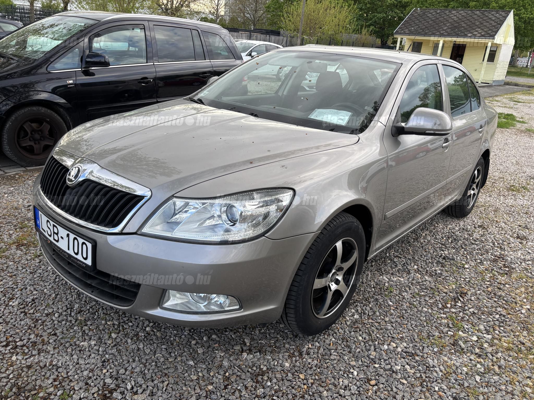 SKODA OCTAVIA 2010/6 - 1