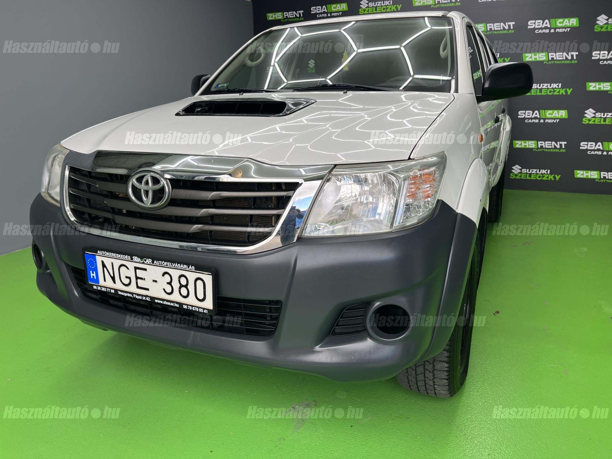 TOYOTA HILUX 2015/8 - 1