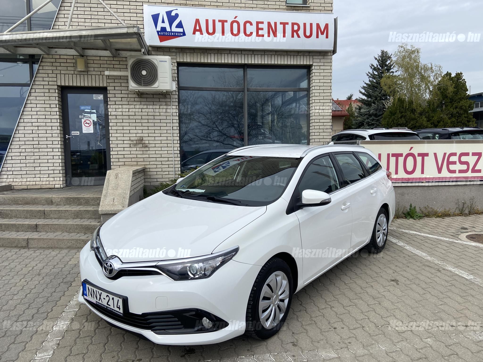 TOYOTA AURIS 2016/6 - 1