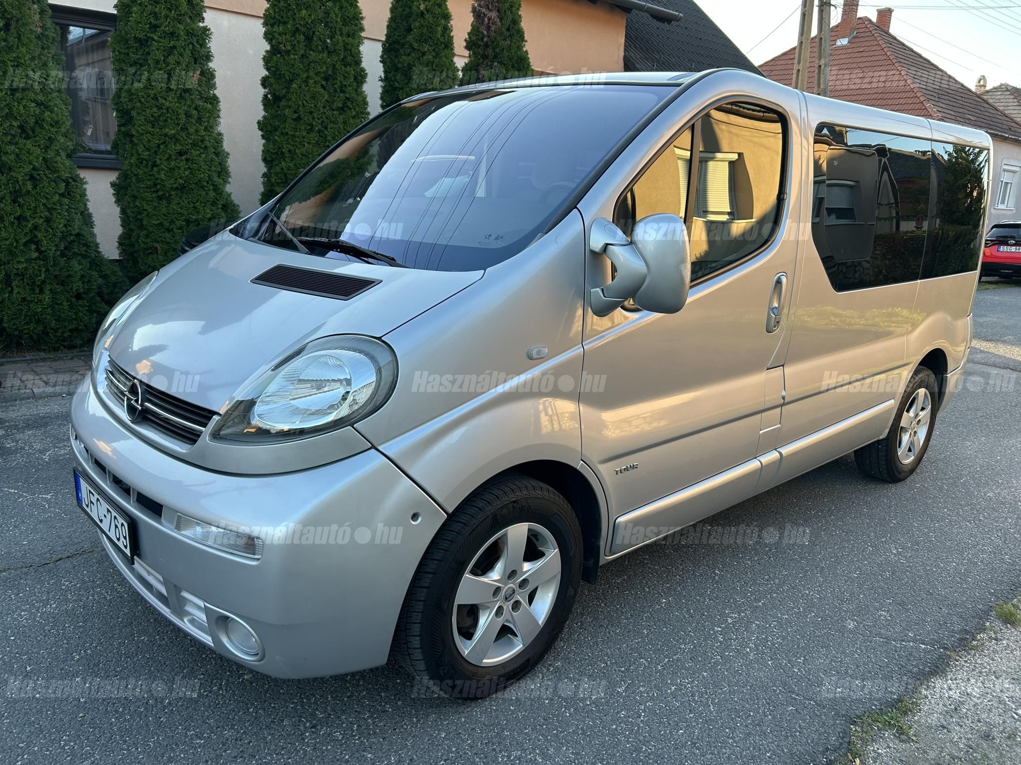 OPEL VIVARO 2004/9 - 1