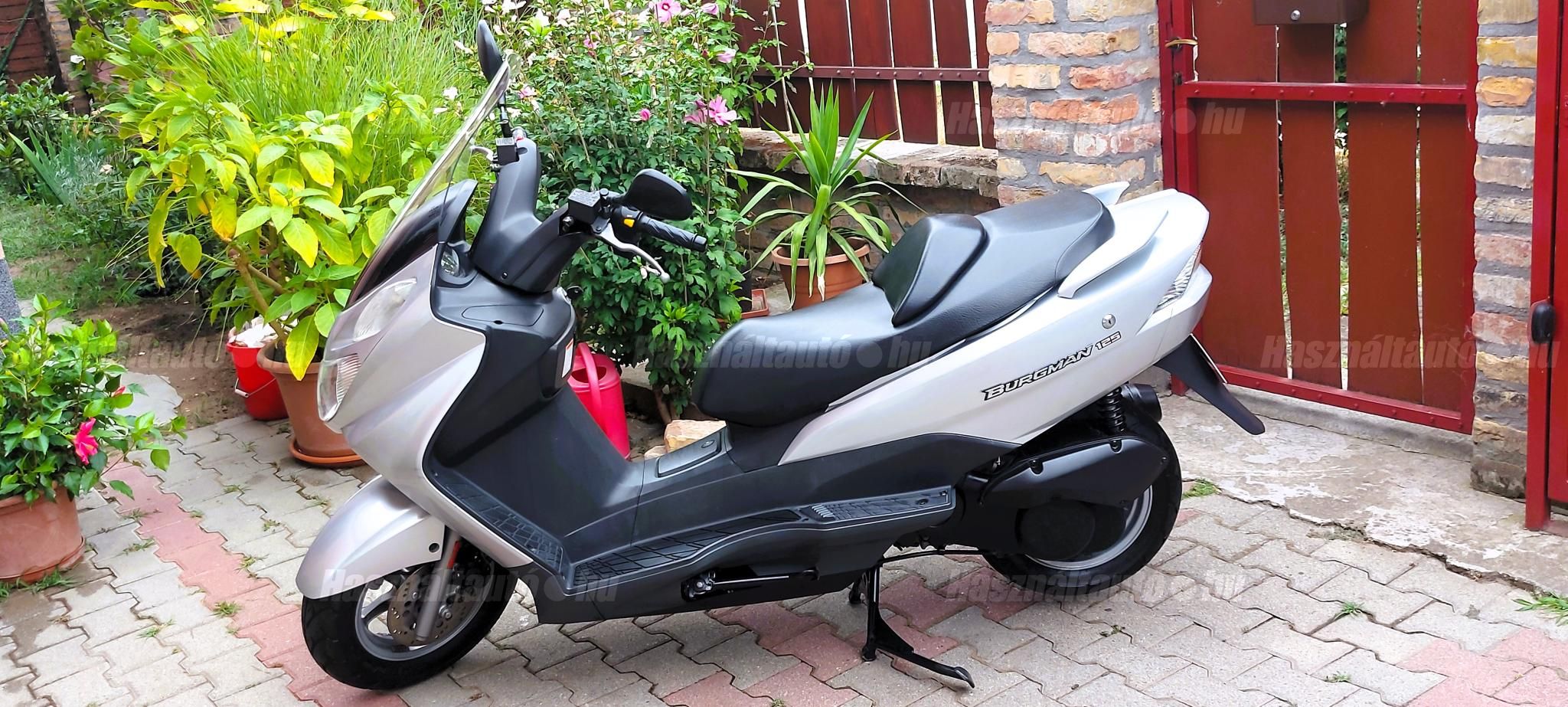 SUZUKI UH 125 BURGMAN 2006 - 1