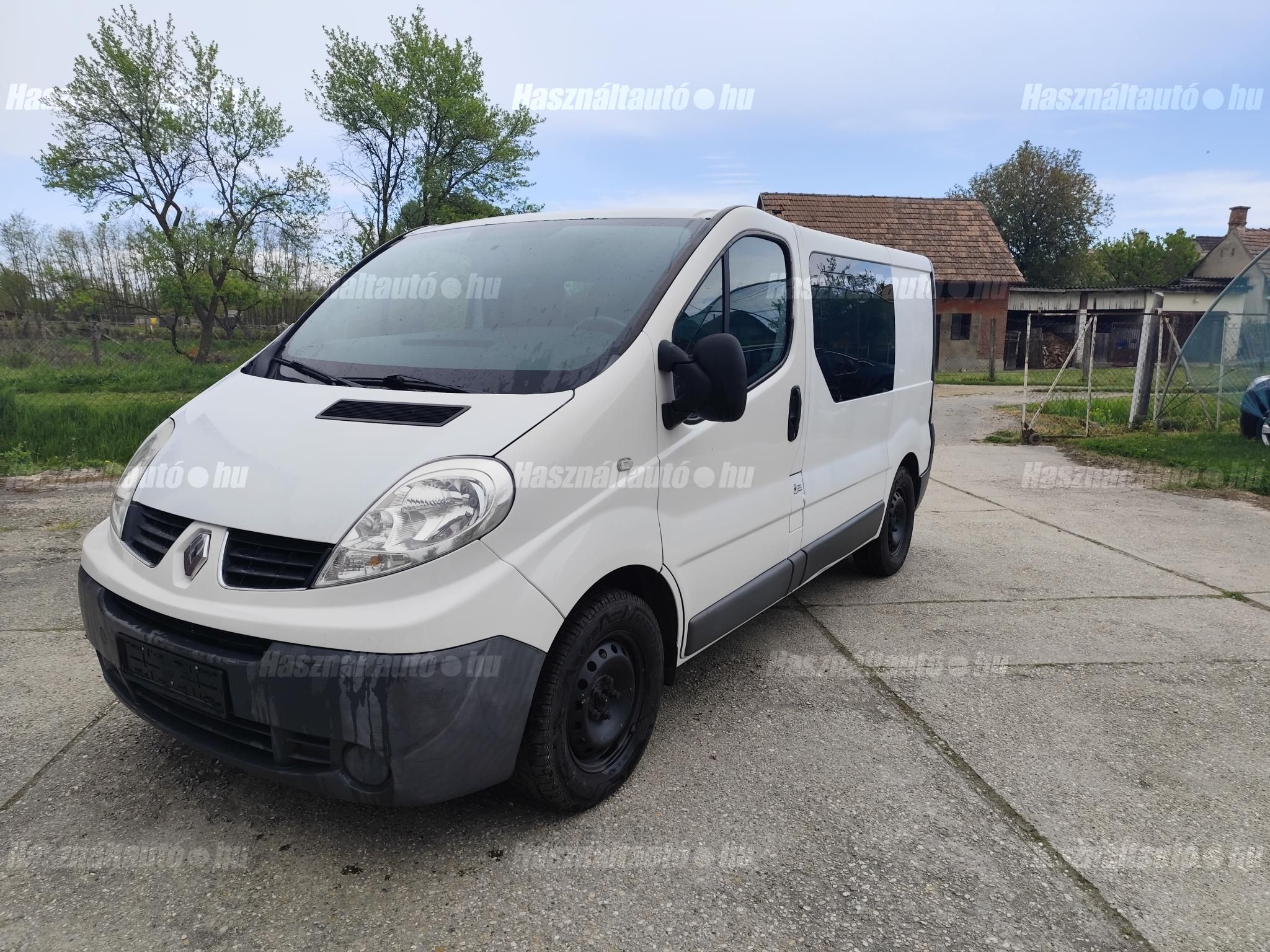 RENAULT TRAFIC 2009/7 - 1