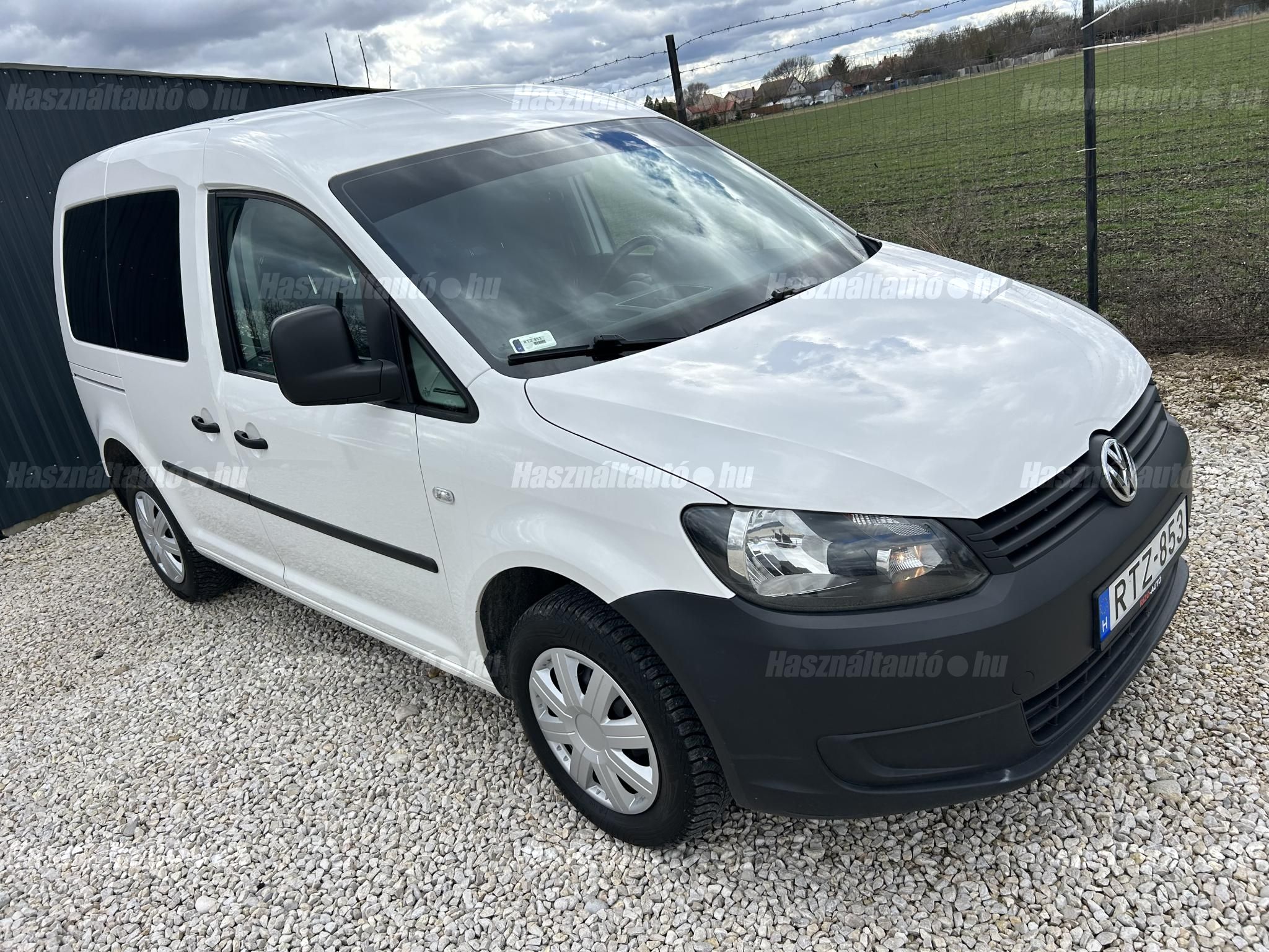 VOLKSWAGEN CADDY 2015/6 - 1