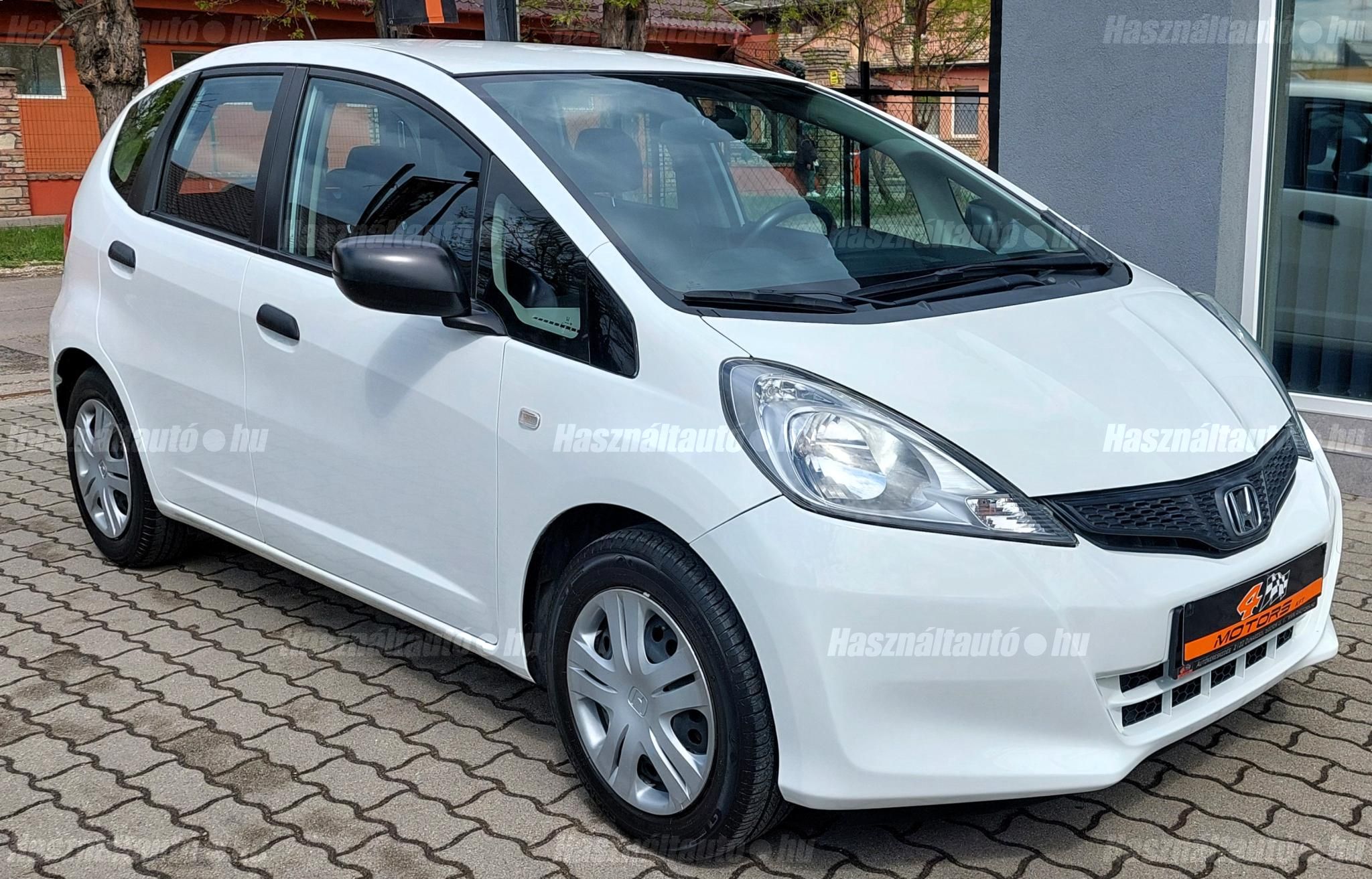 HONDA JAZZ 2013/8 - 1