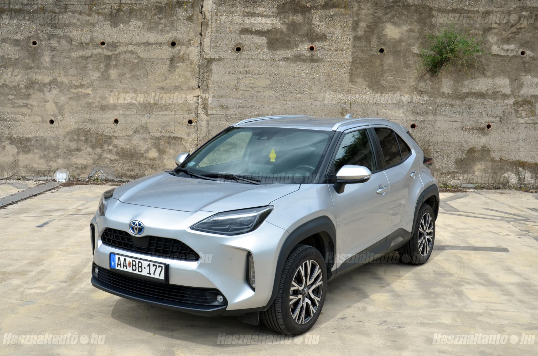 TOYOTA YARIS CROSS 2022/7 - 1