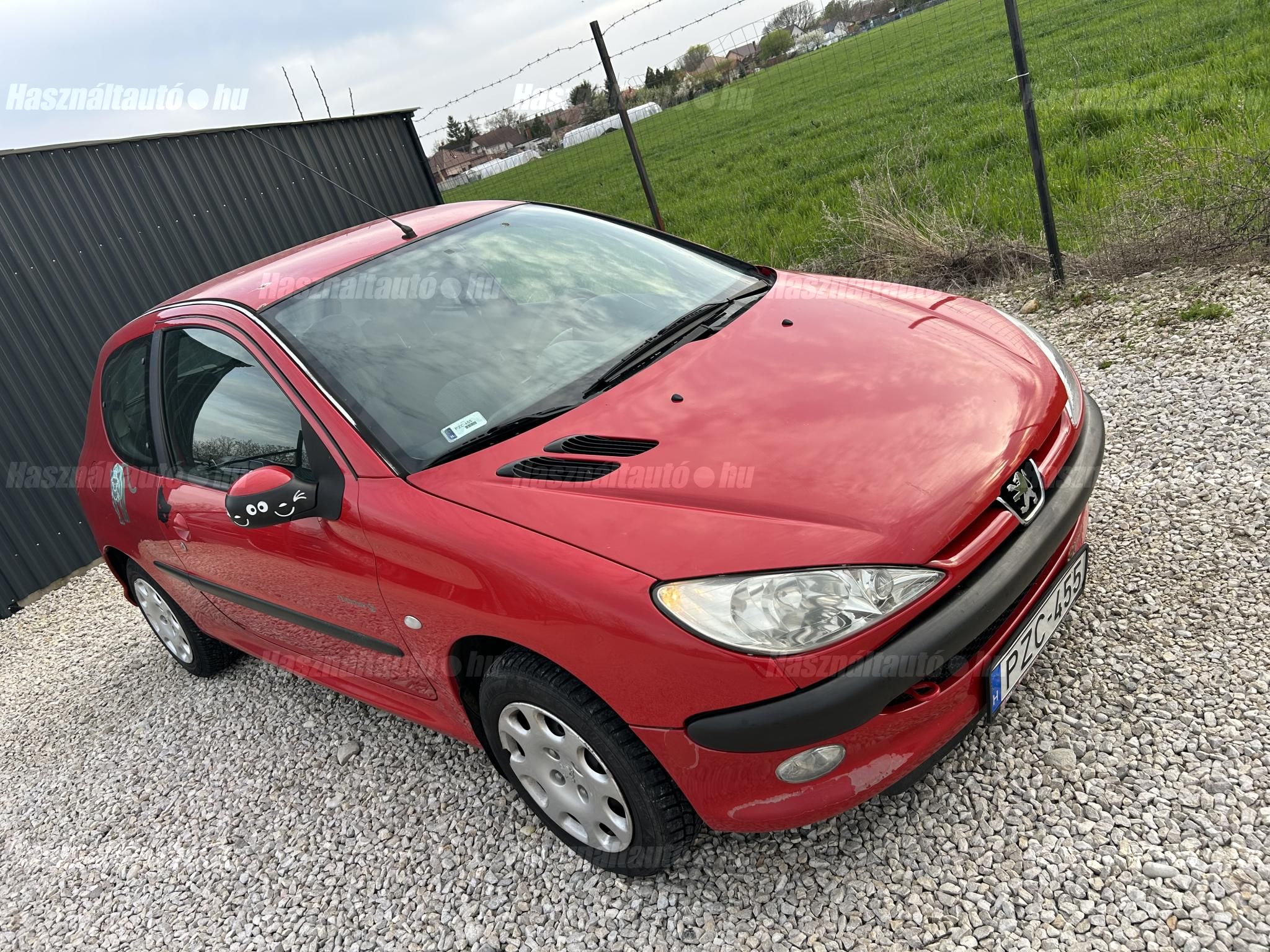 PEUGEOT 206 2004/5 - 1