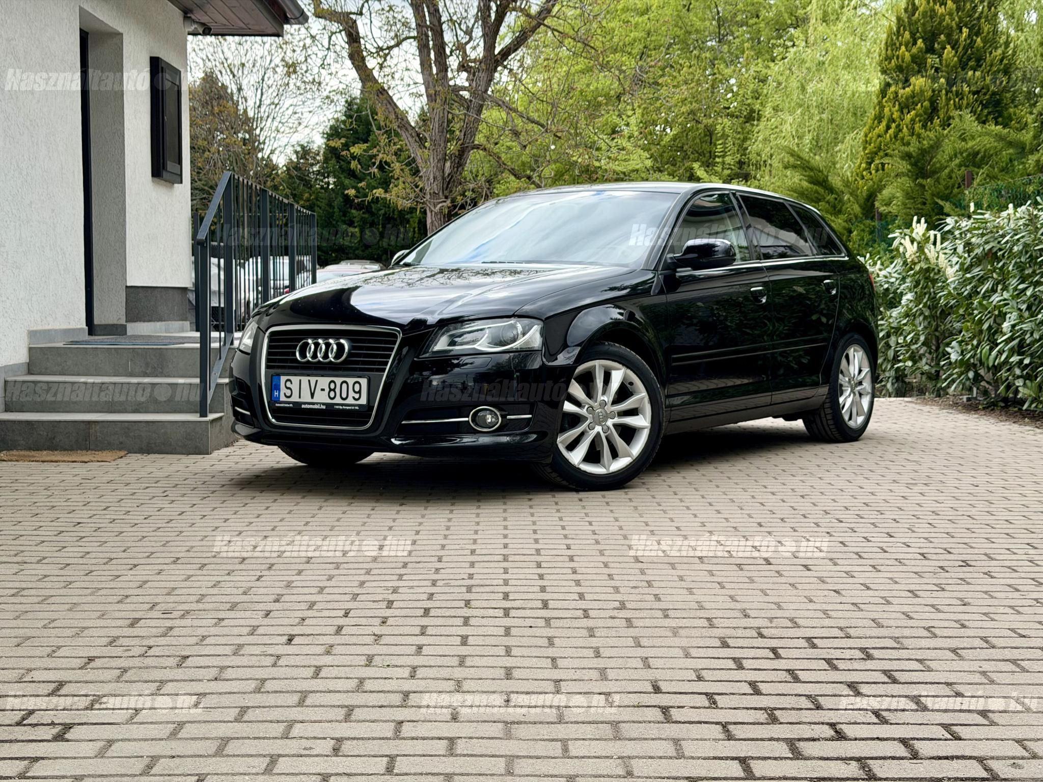 AUDI A3 2012/2 - 1