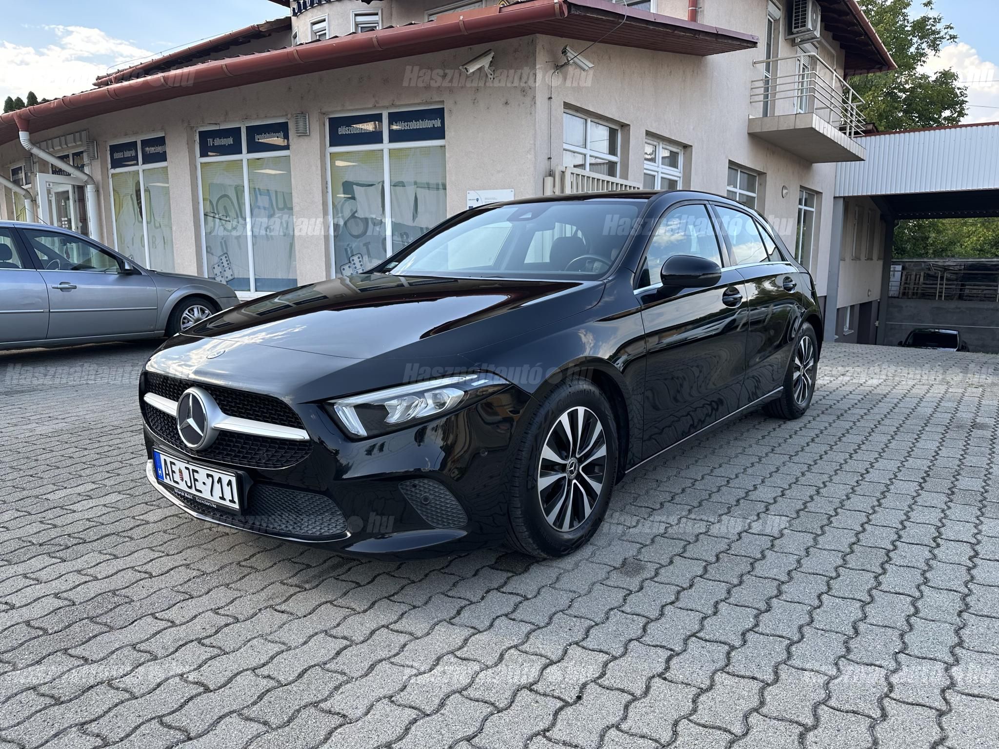MERCEDES-BENZ A 180 2018/11 - 1