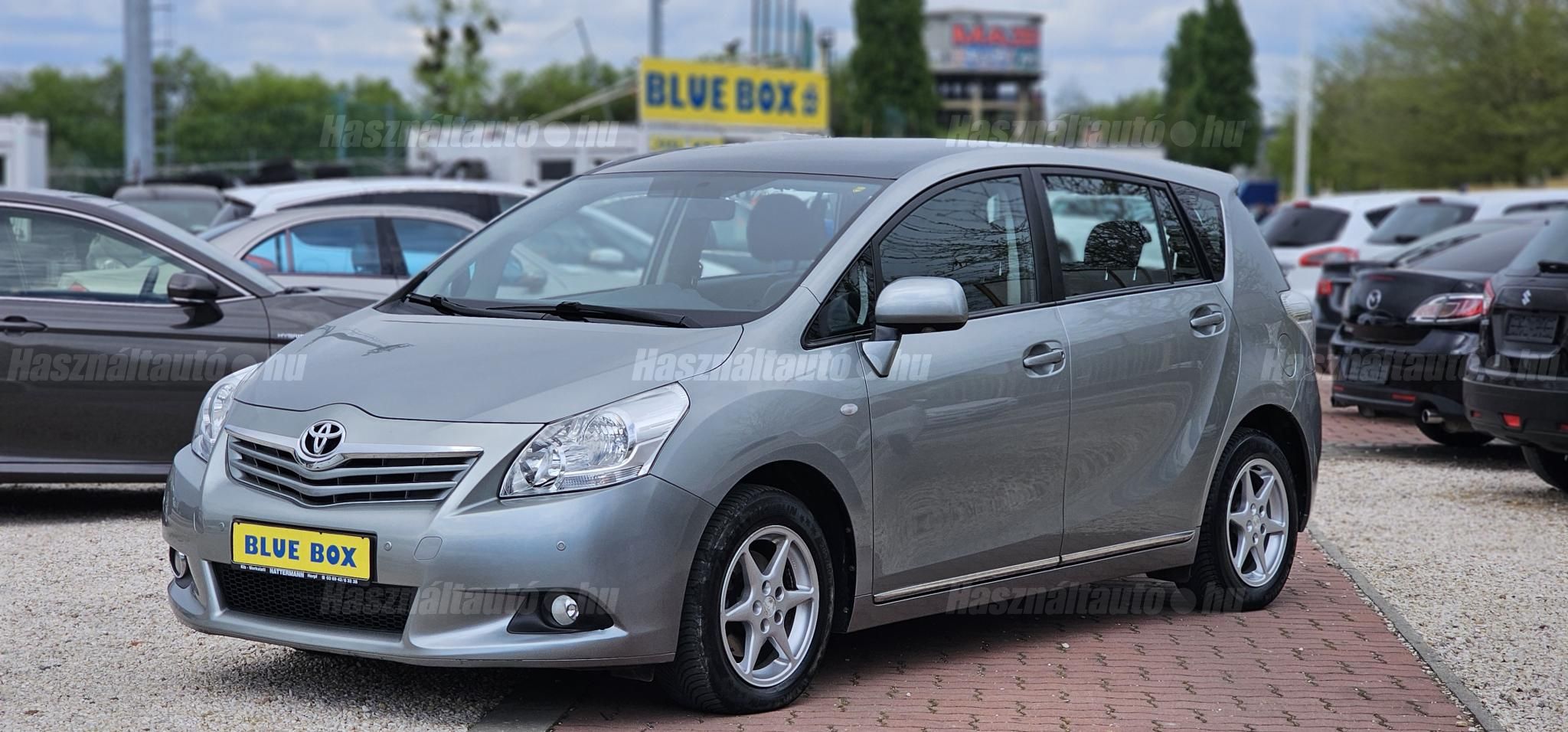 TOYOTA VERSO 2011/11 - 1