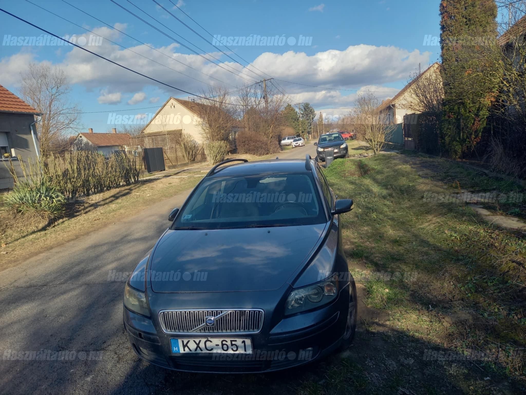 VOLVO V50 2004/10 - 1