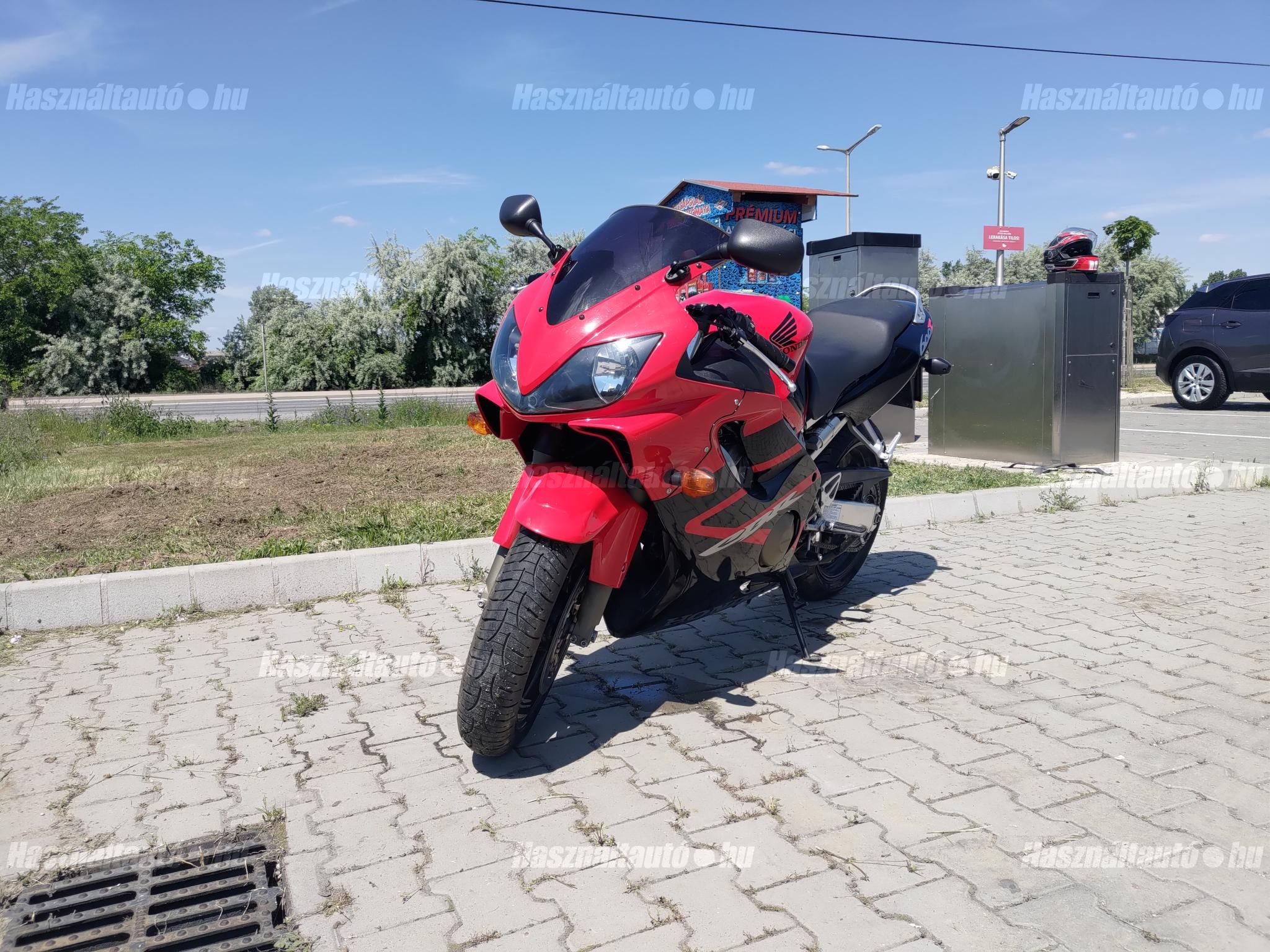 HONDA CBR 600 F4 2008 - 1