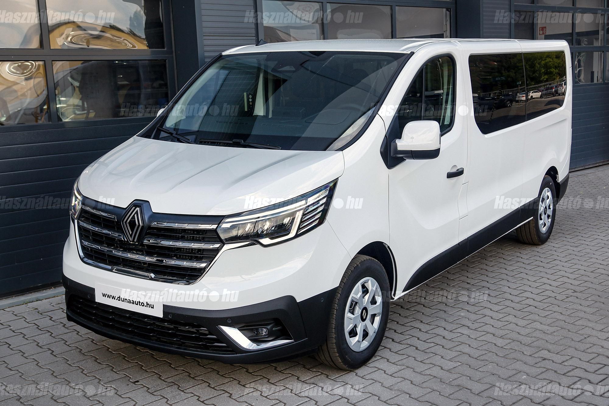 RENAULT TRAFIC 2026 - 1