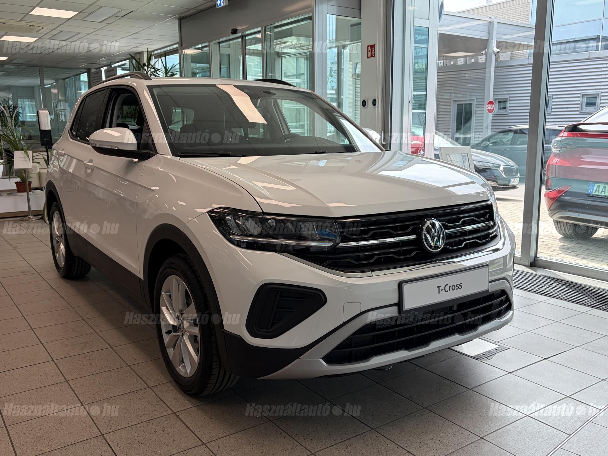 VOLKSWAGEN T-CROSS 2026/1 - 1