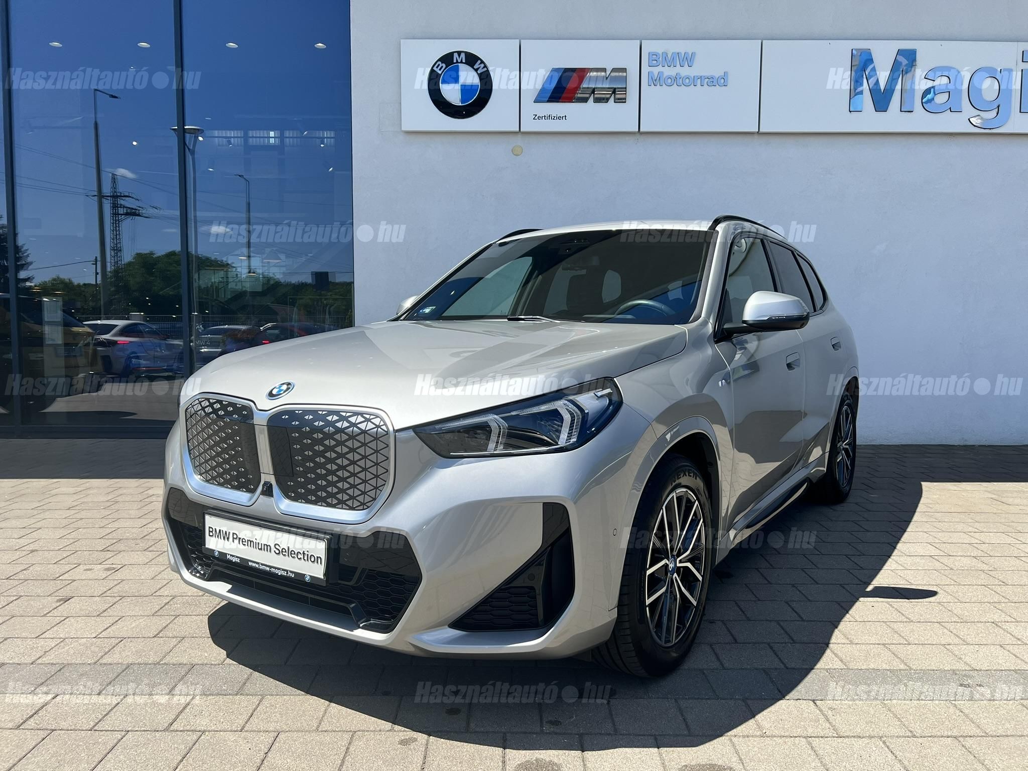 BMW IX1 2025/3 - 1