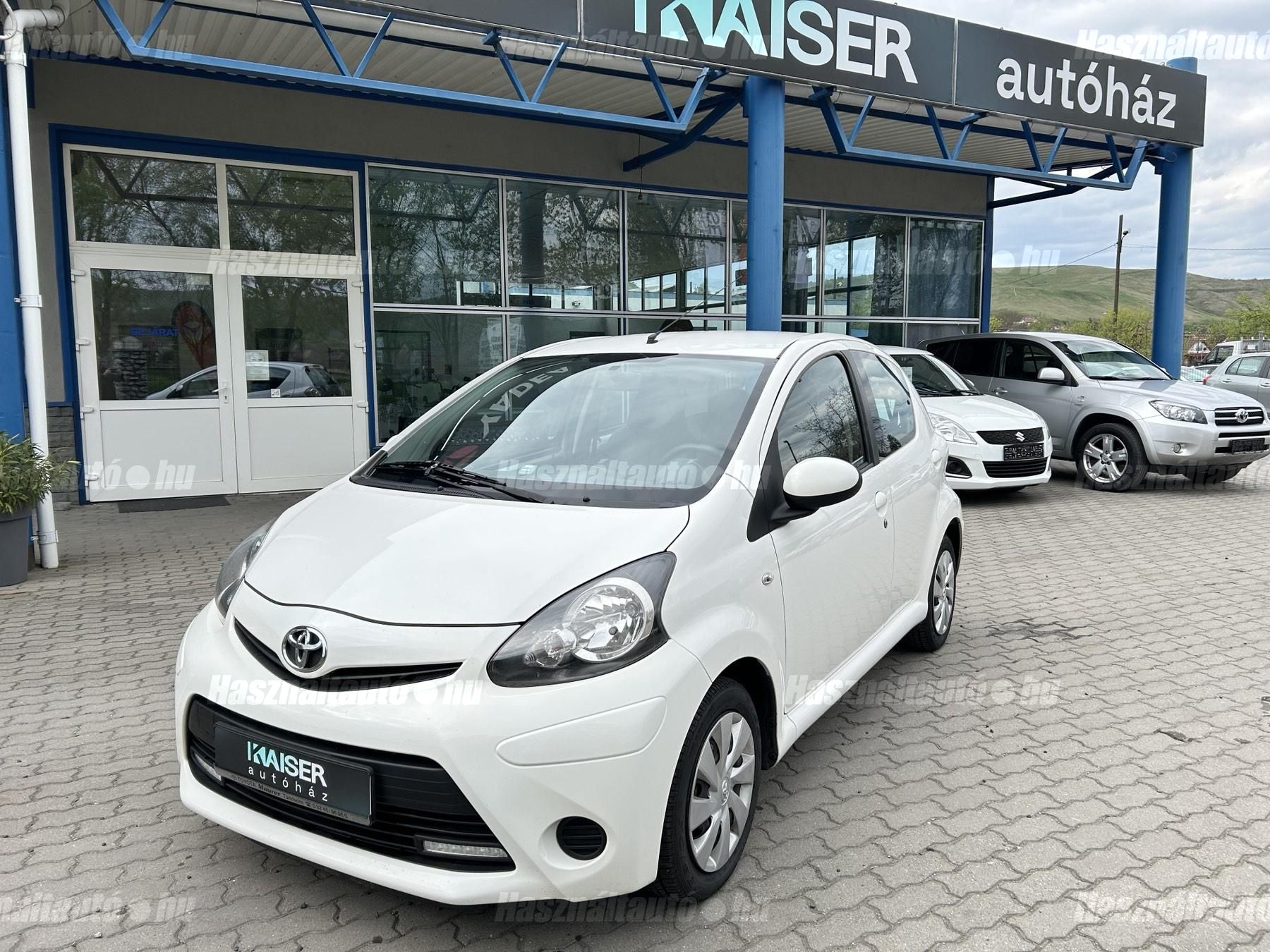 TOYOTA AYGO 2013/5 - 1