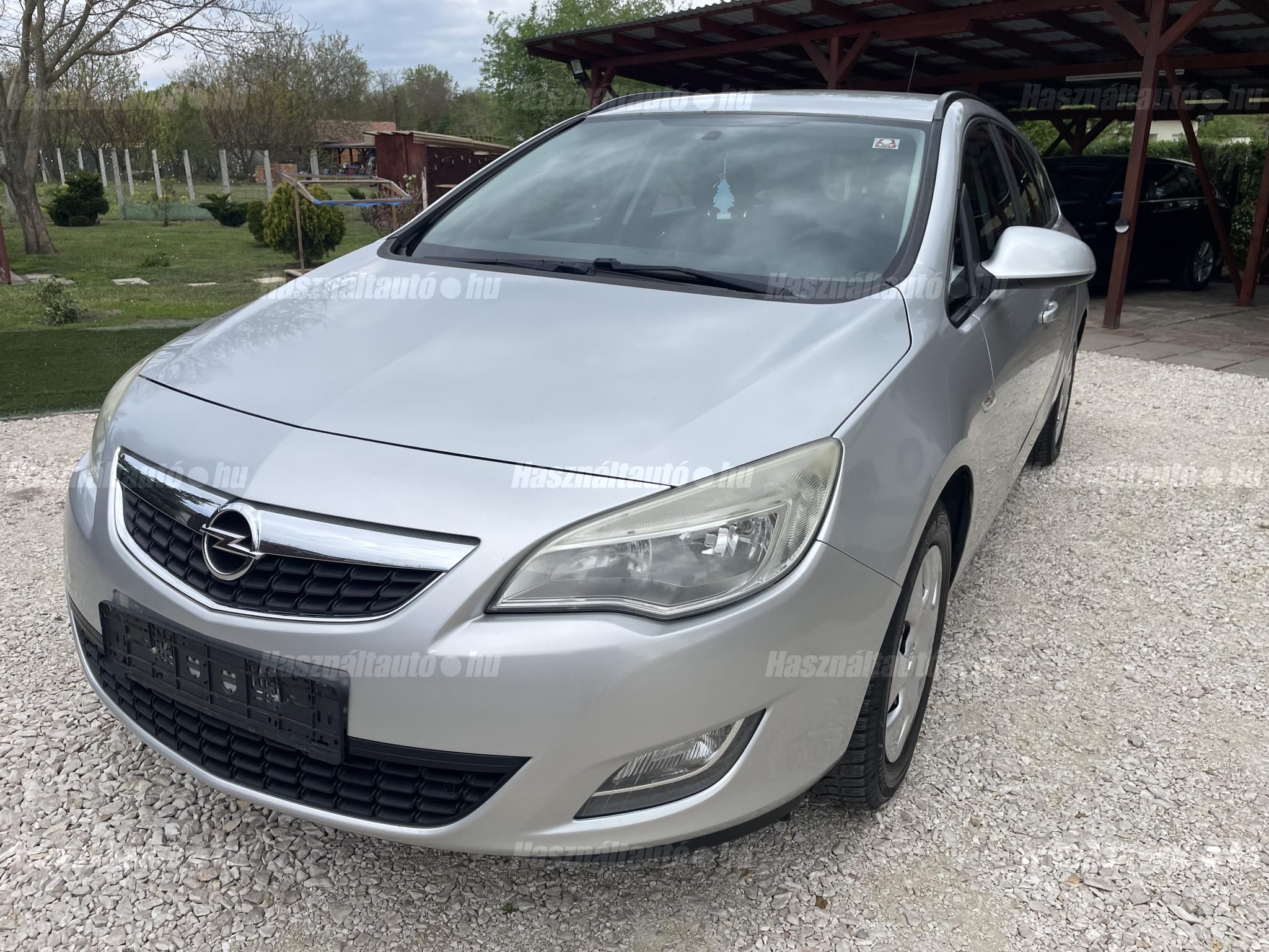 OPEL ASTRA J 2011/9 - 1