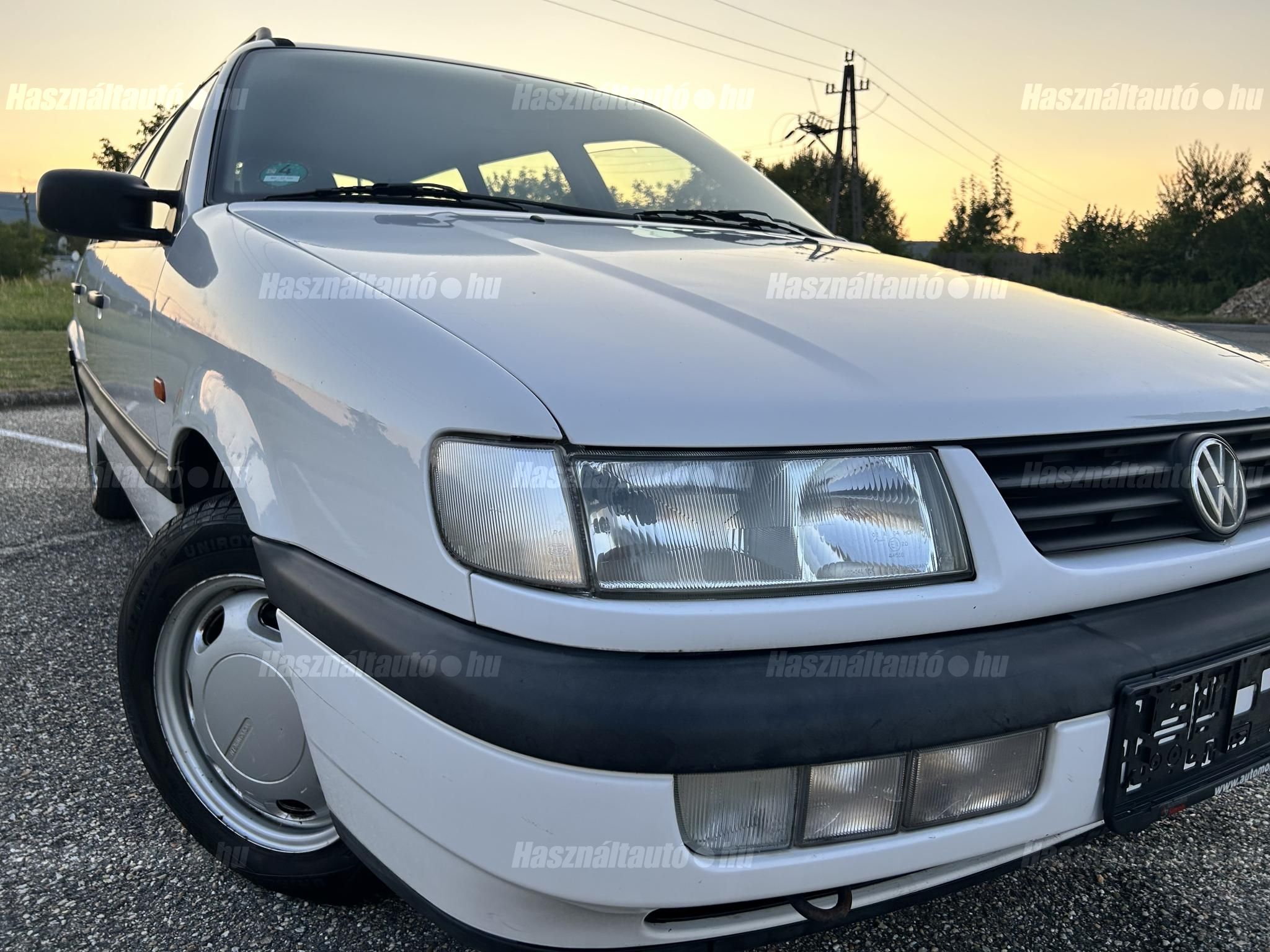 VOLKSWAGEN PASSAT IV 1993/7 - 1
