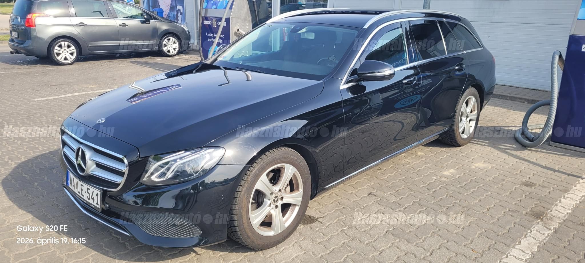MERCEDES-BENZ E 220 2018/6 - 1