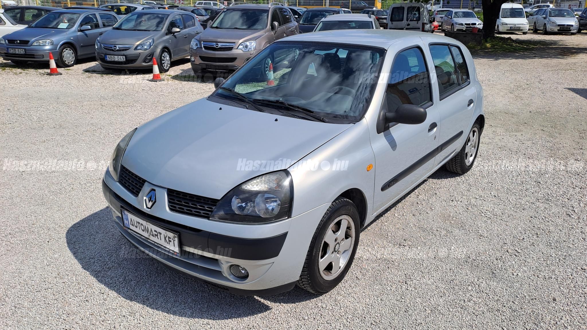RENAULT CLIO 2002/7 - 1