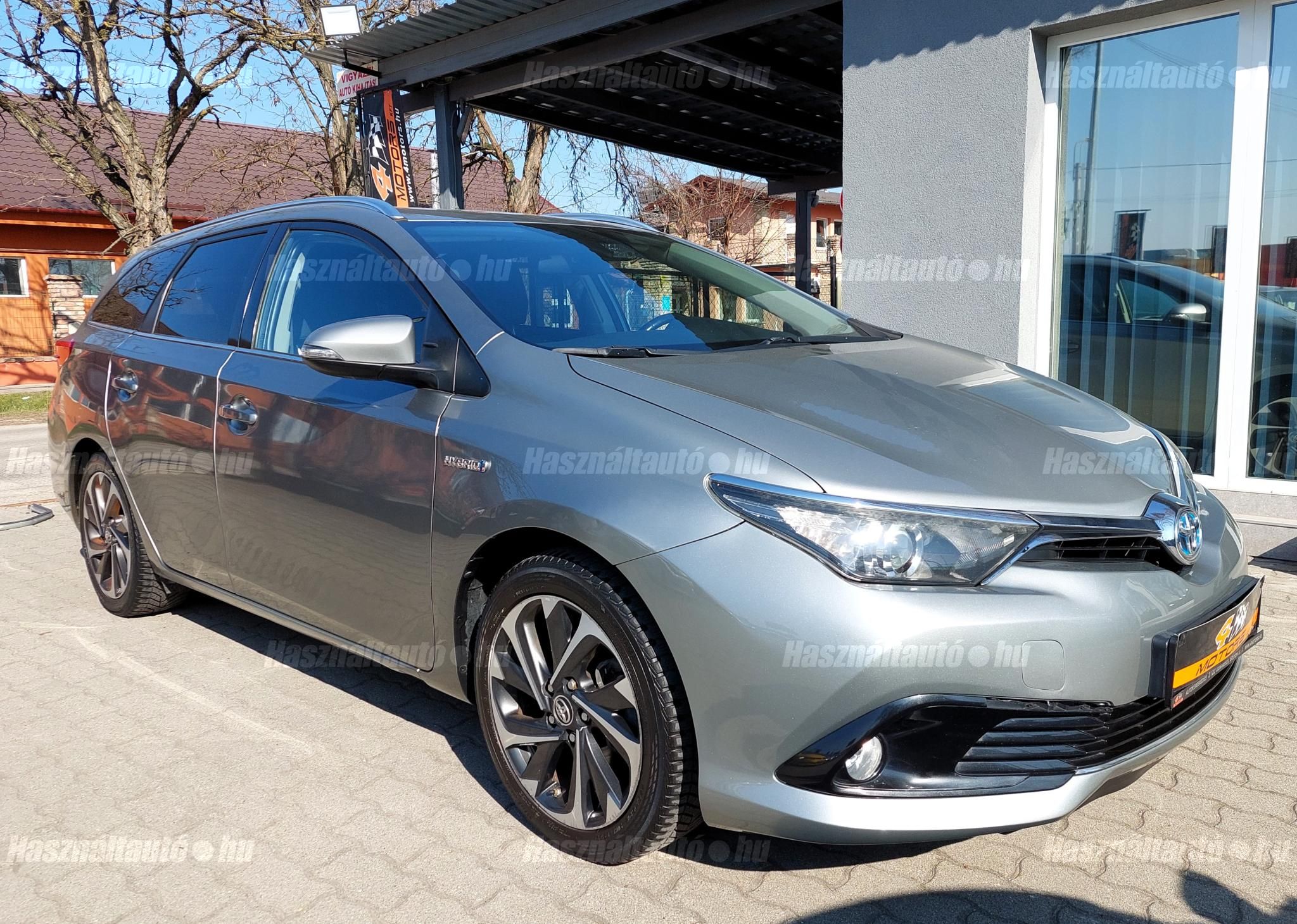 TOYOTA AURIS 2016/5 - 1