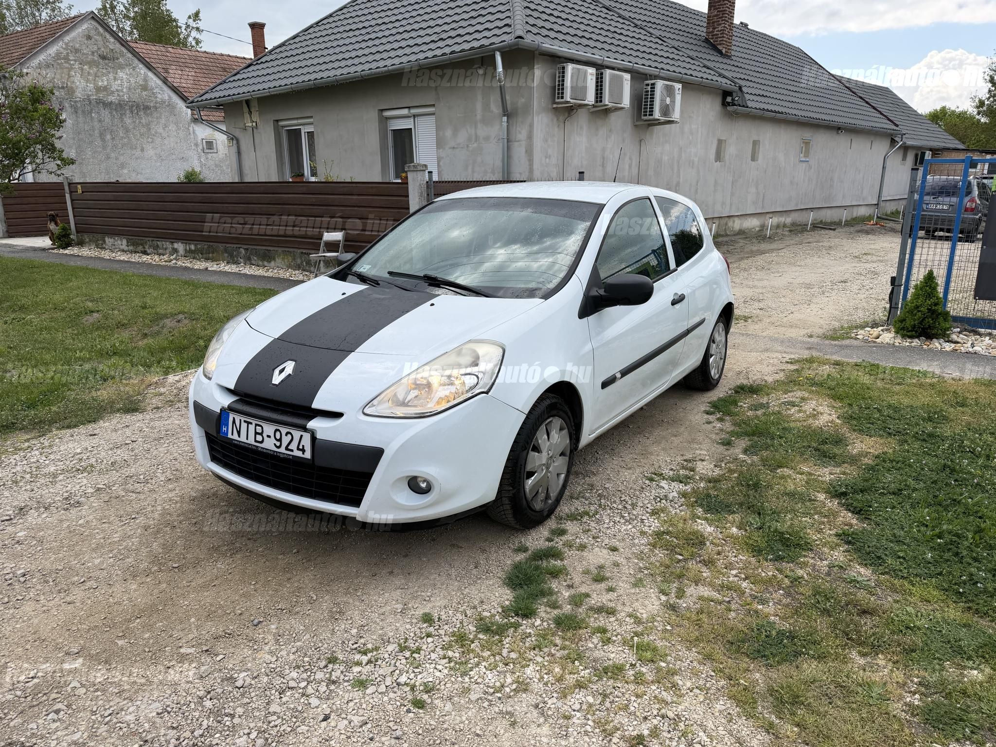 RENAULT CLIO 2011/3 - 1